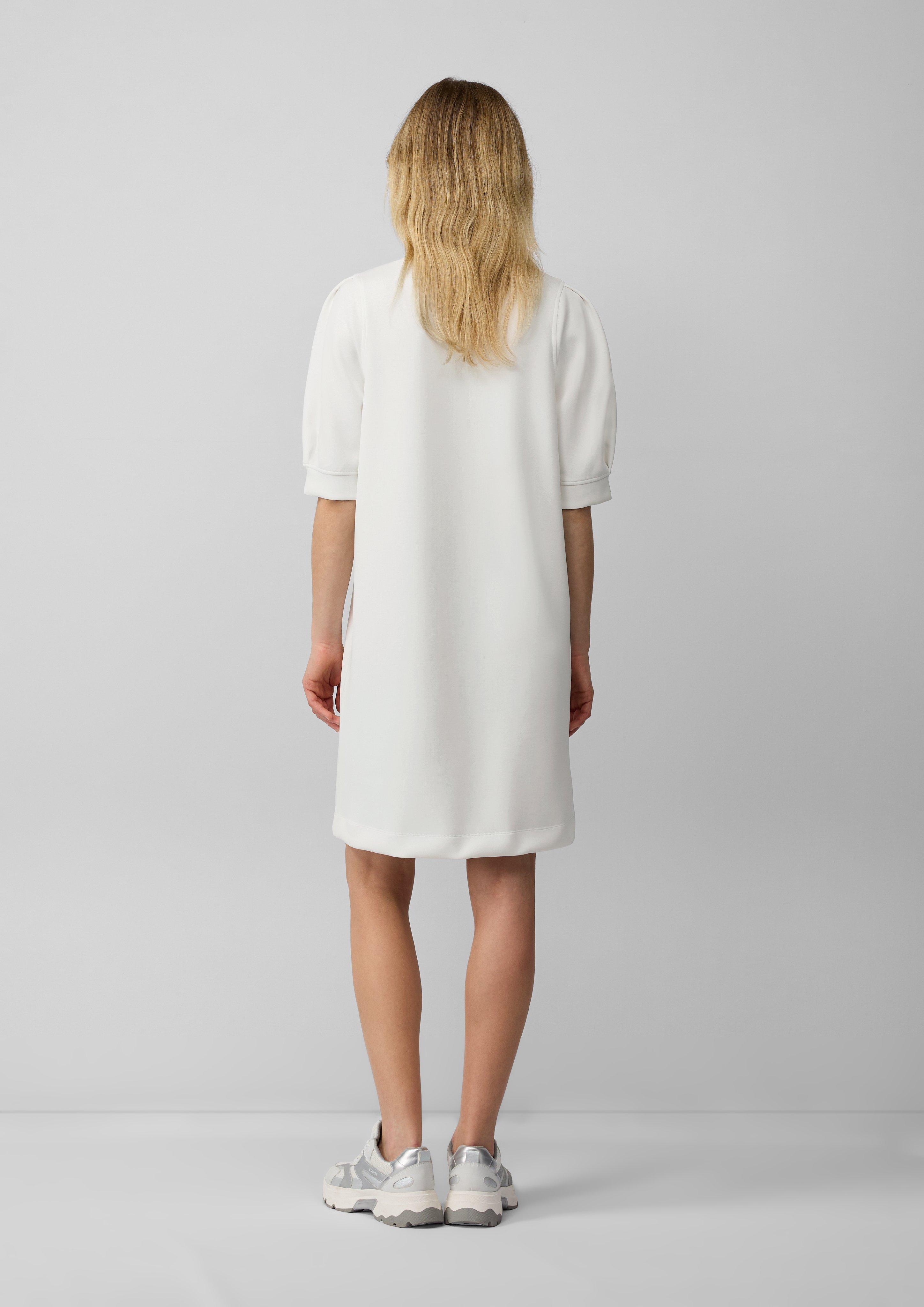 Robe in 0210, 9999 & 3090