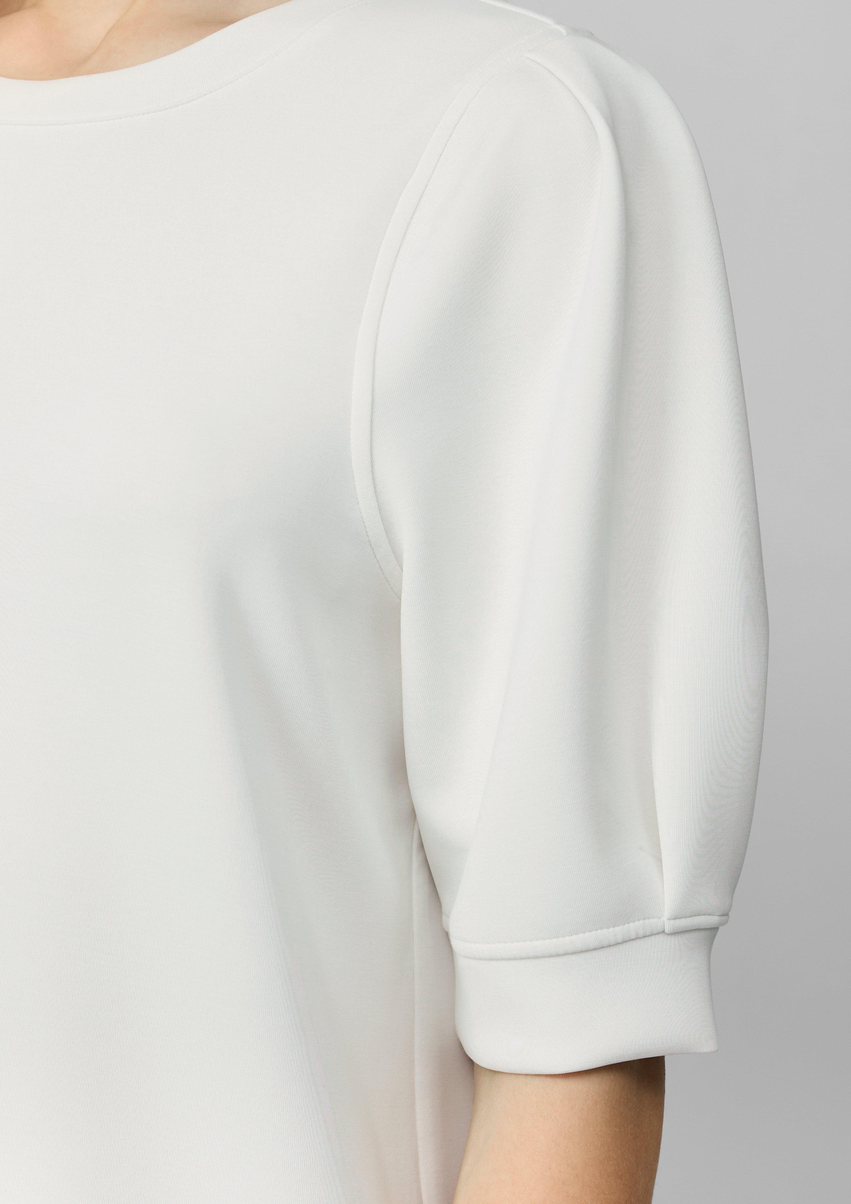 Robe in 0210, 9999 & 3090