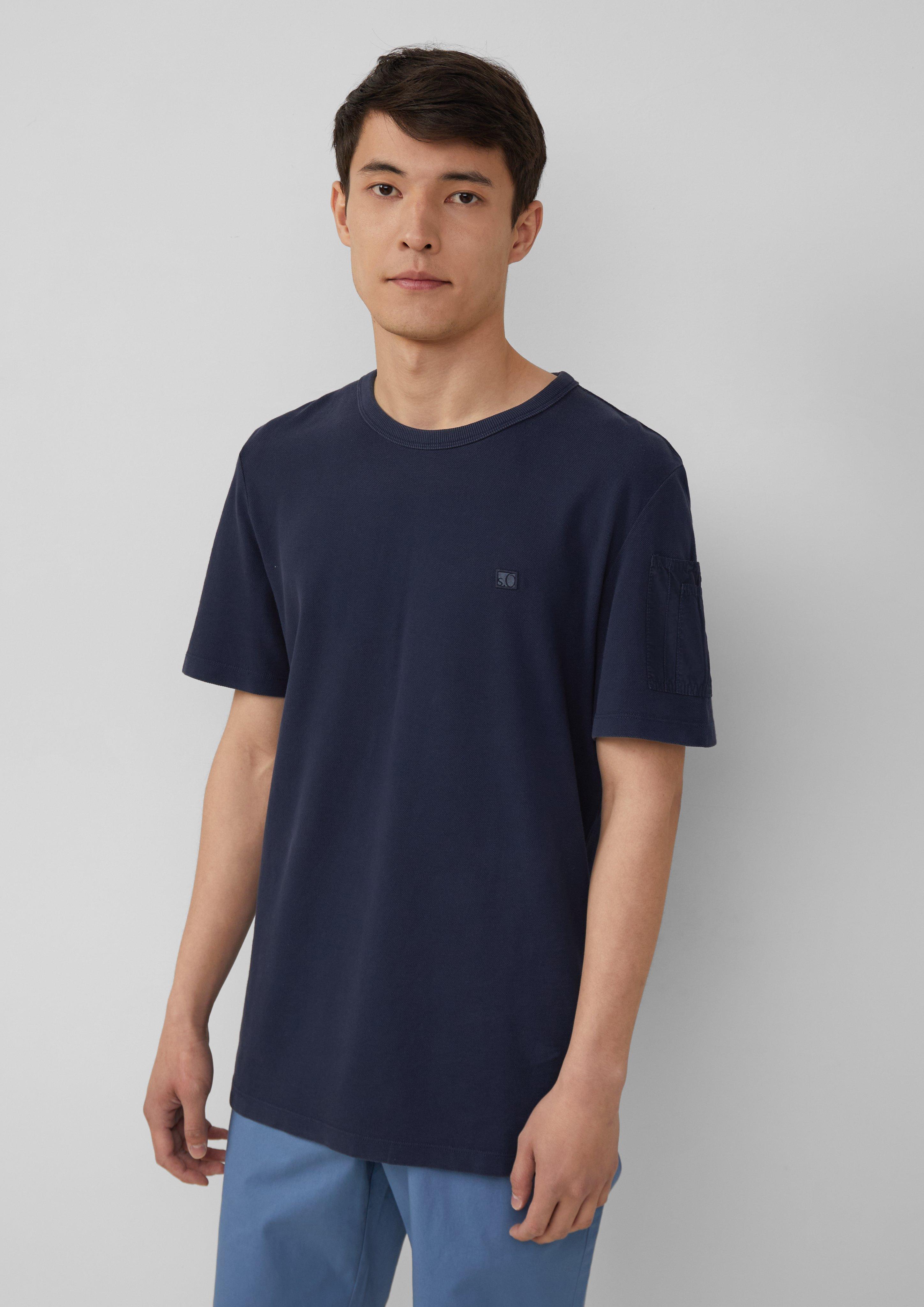 T-shirt in 5852, 9467 & 6259