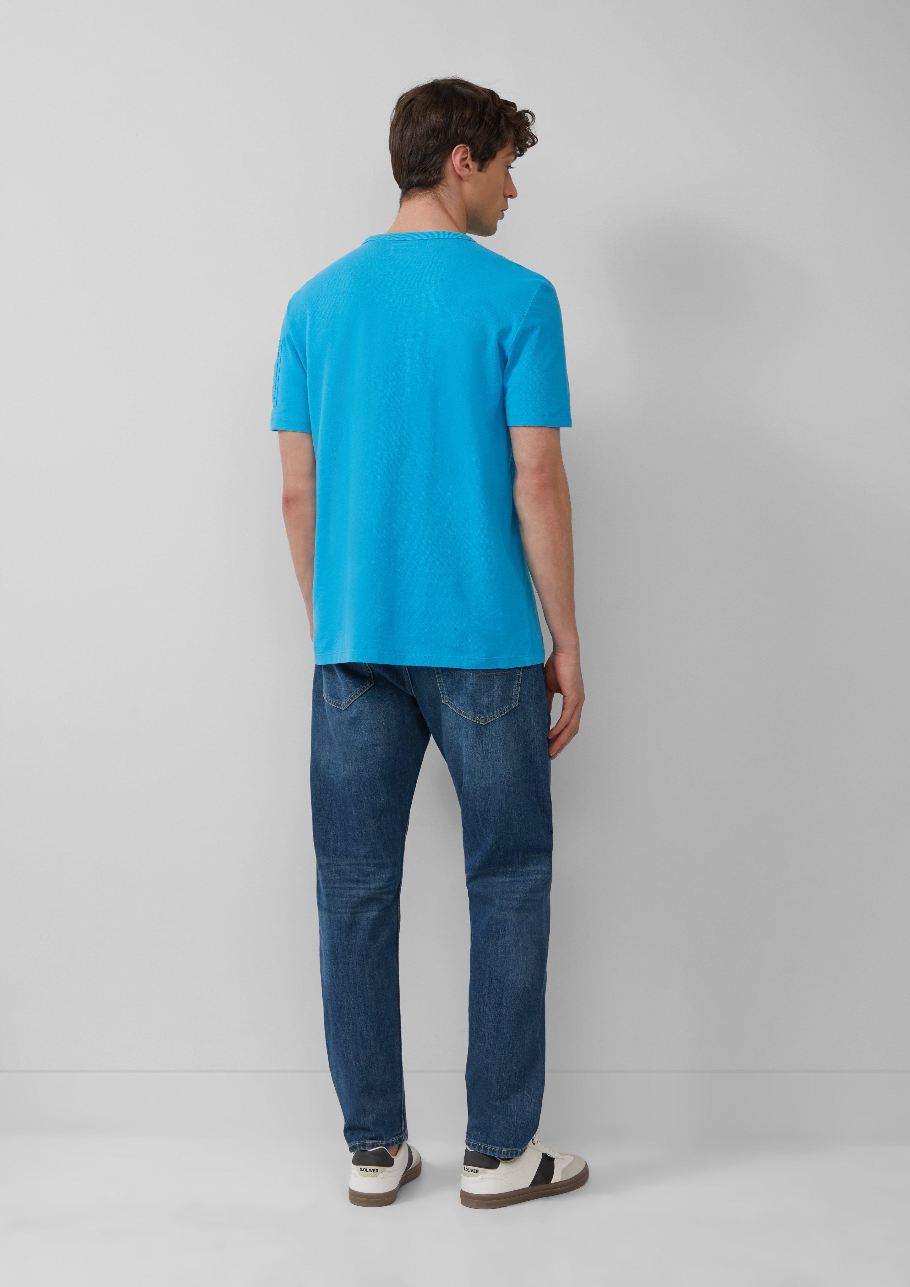 T-shirt in 6259, 9467 & 5852