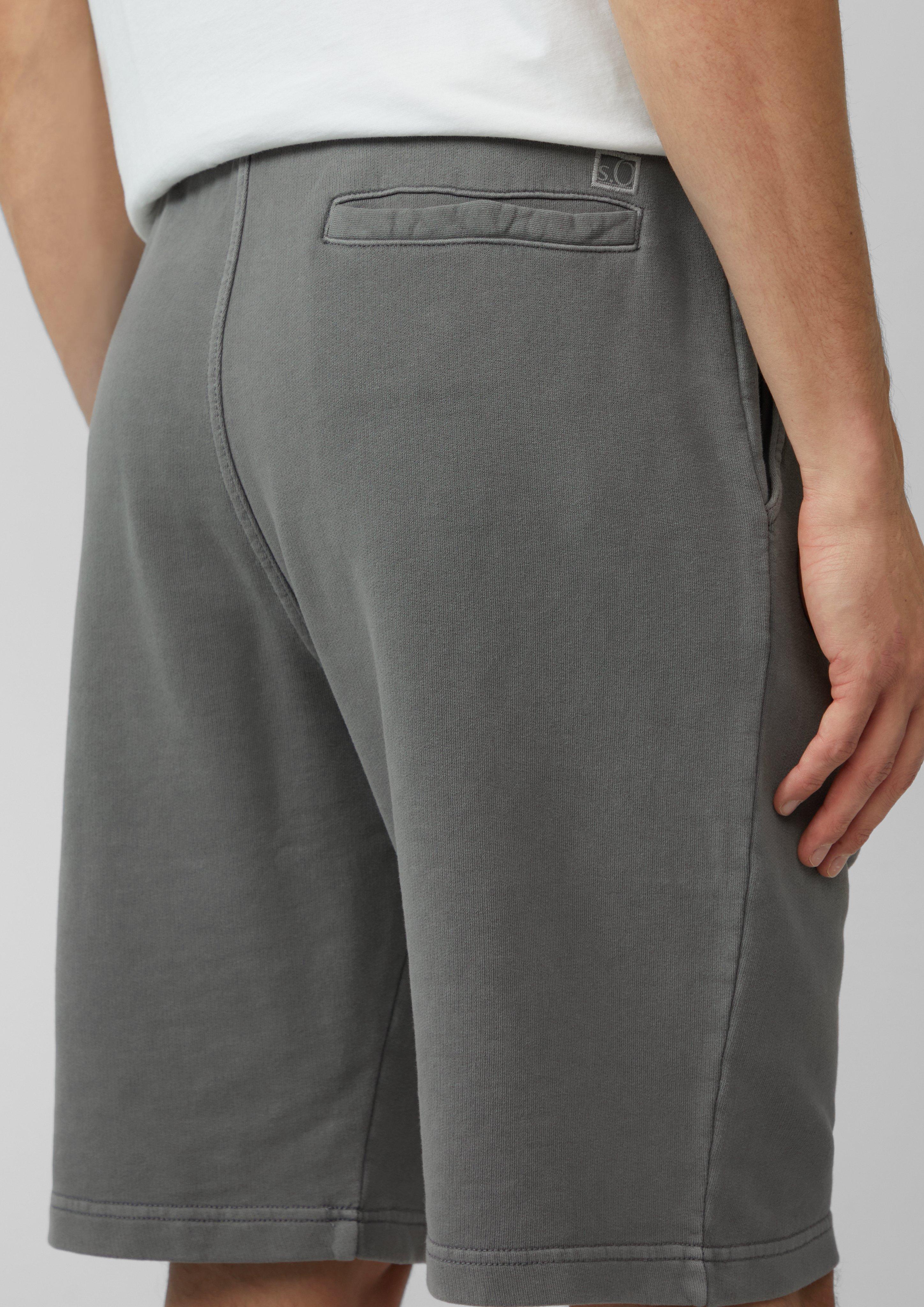 Bermudy in 9467 & 5852