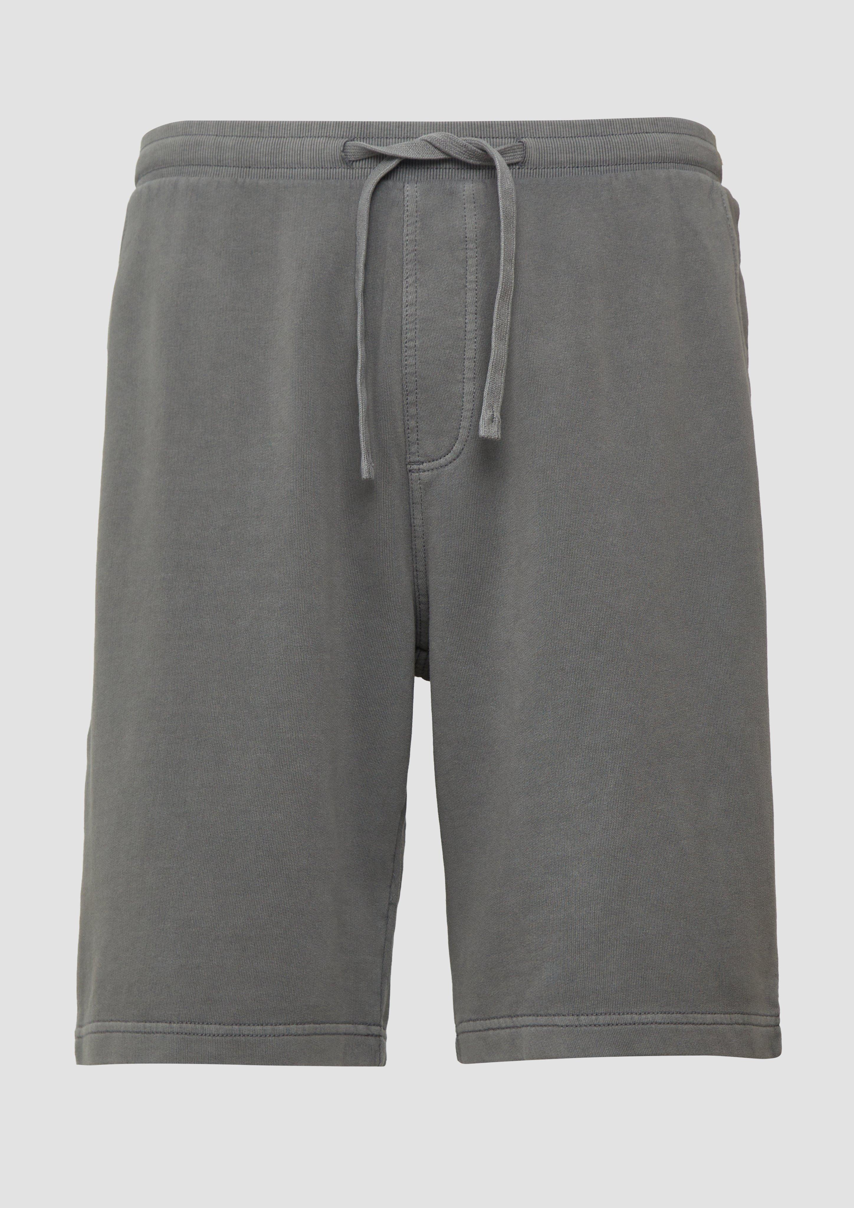 s.Oliver - Detroit: Sweat-Bermuda im Relaxed Fit mit Garment Dye, Herren, grau