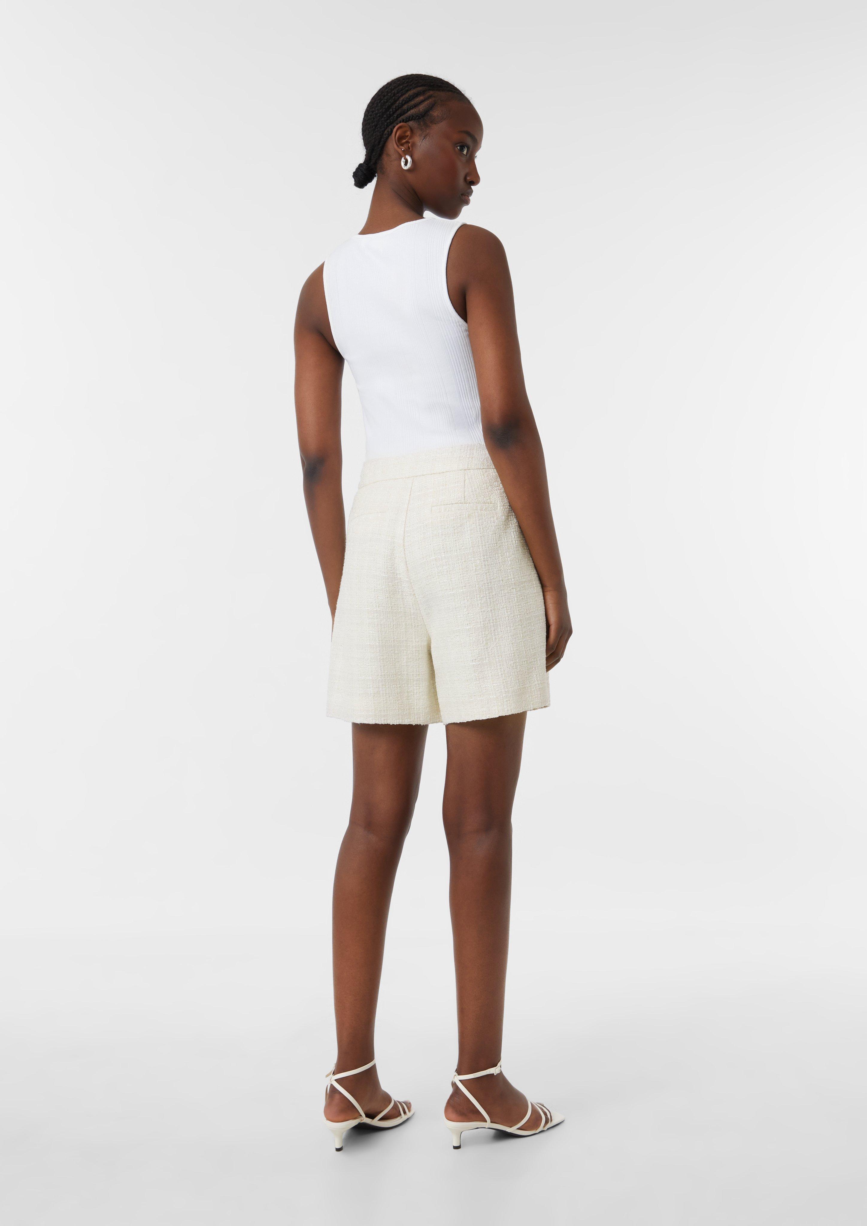 Bouclé shorts with subtle, sparkly thread - White | SCAYLE