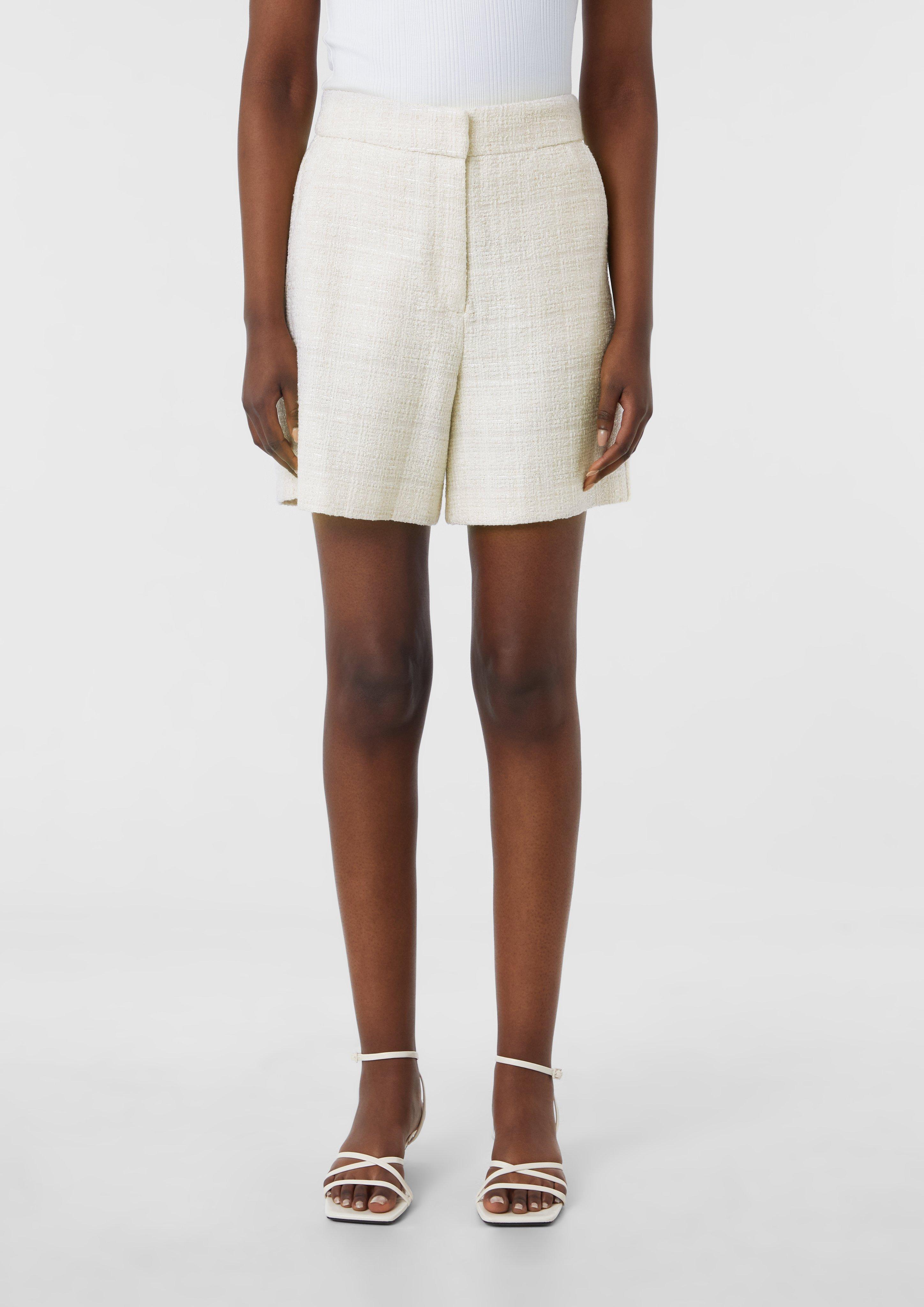 Bouclé shorts with subtle, sparkly thread - White | SCAYLE