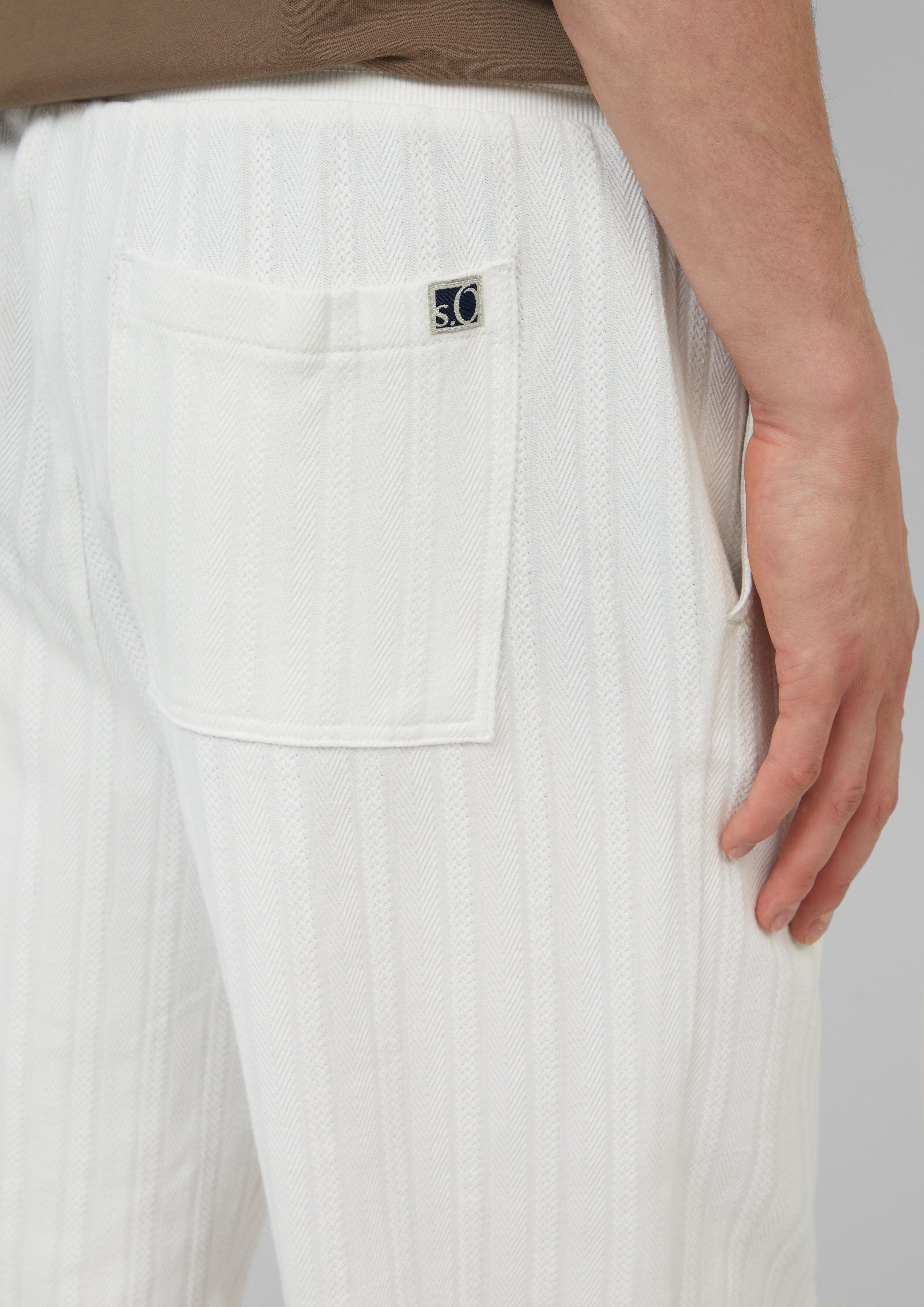 Bermuda in 0120 & 5852