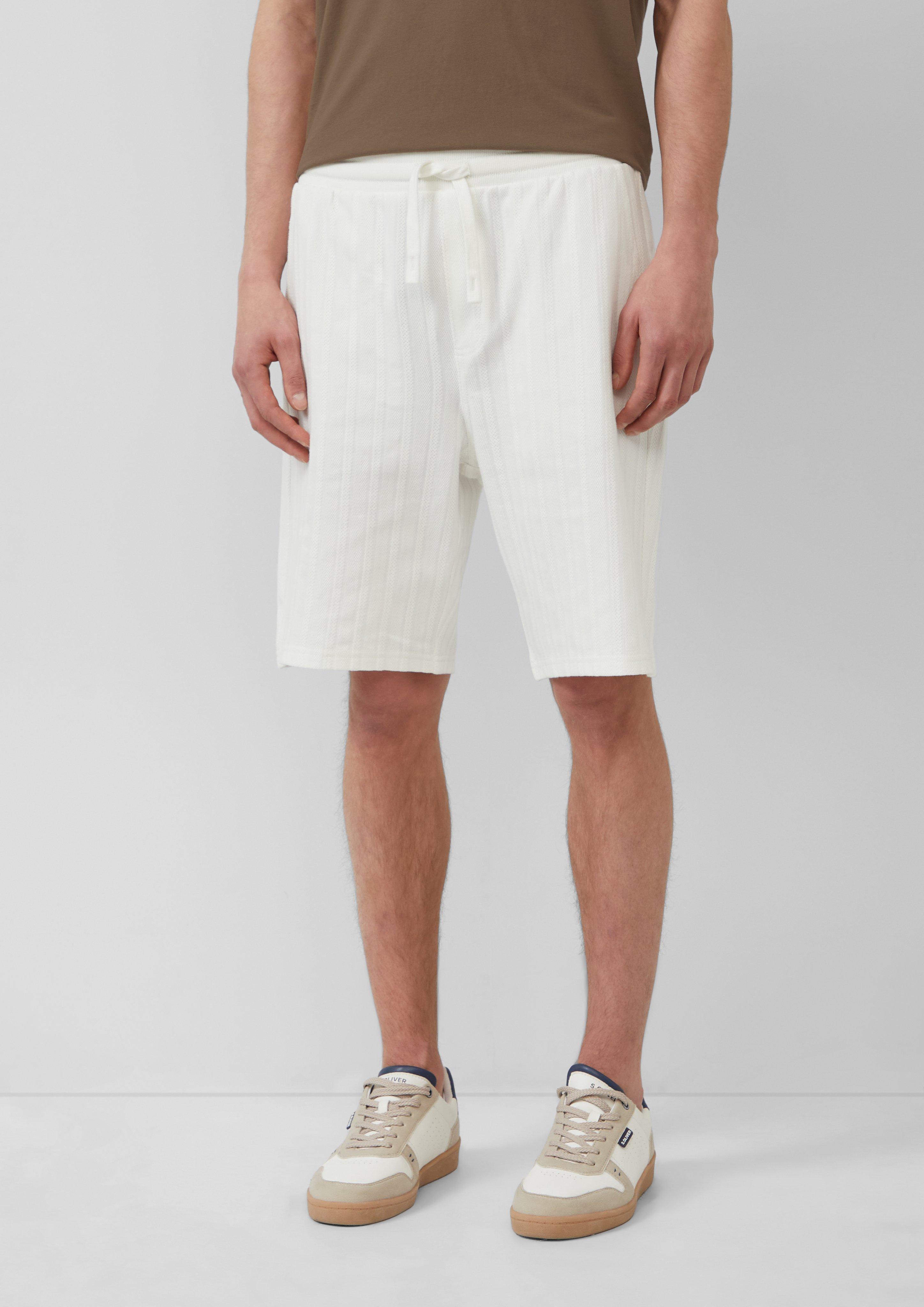 Bermuda in 0120 & 5852