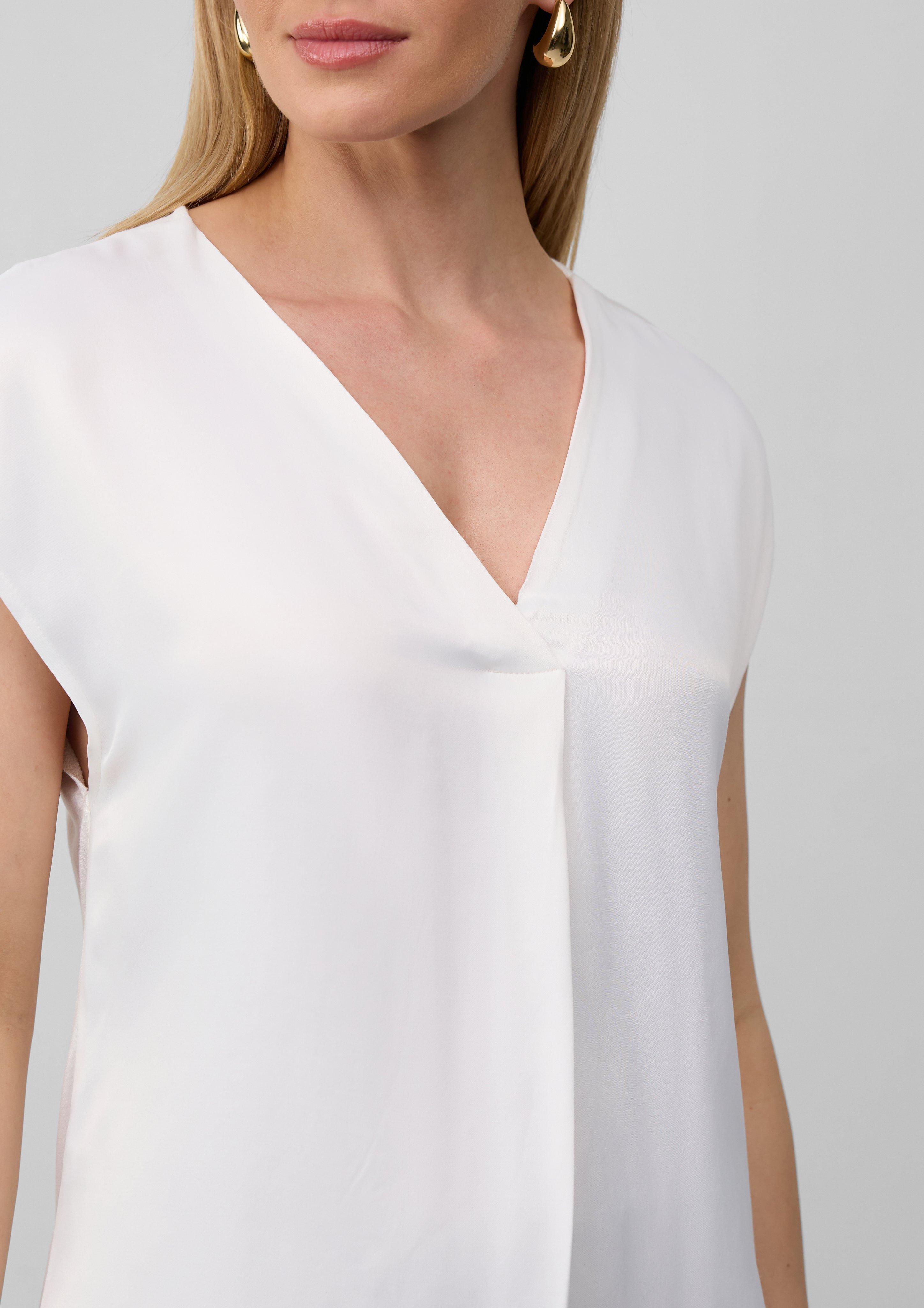 T-Shirt in 0200 & 8061