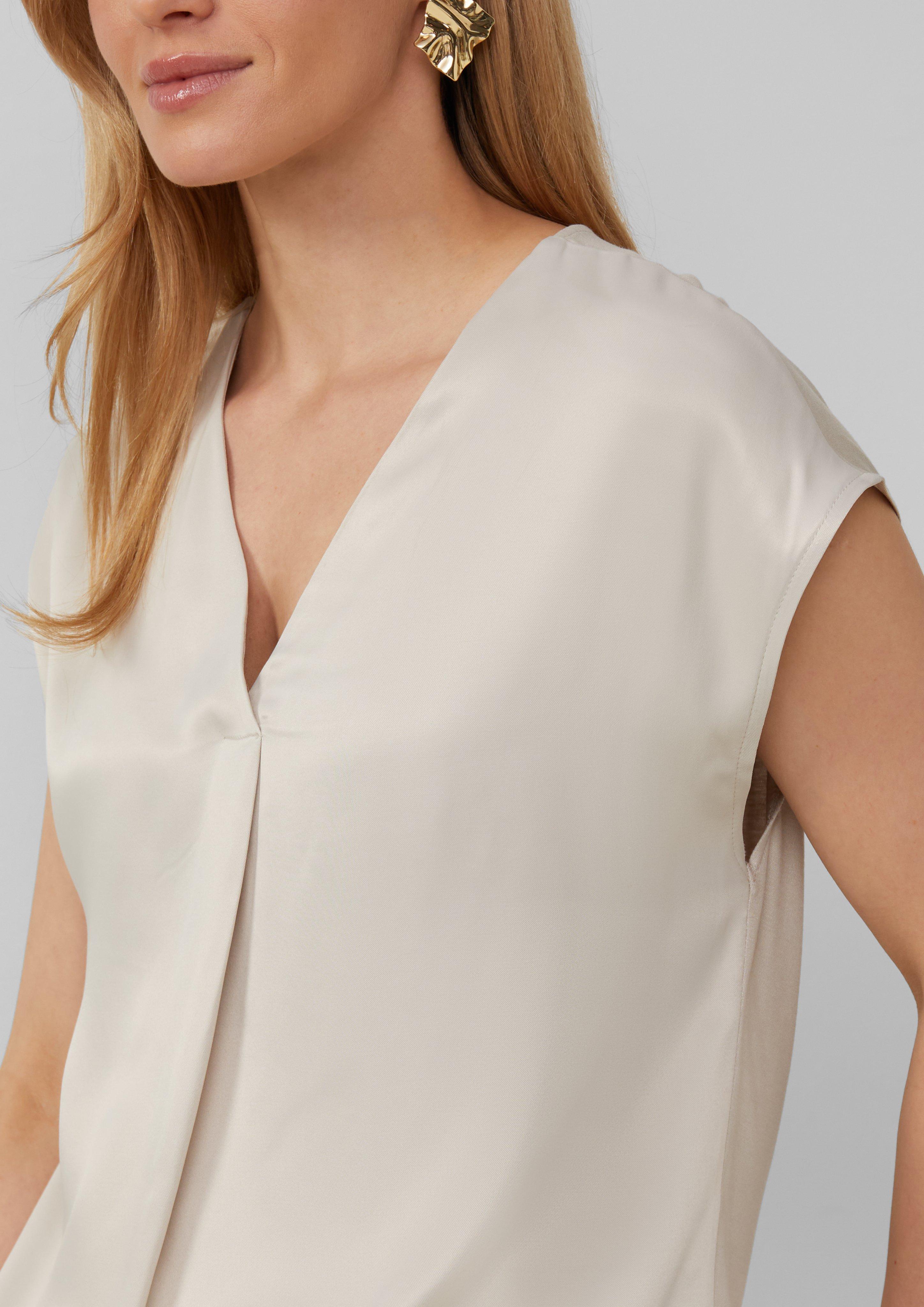 T-Shirt in 8061 & 0200