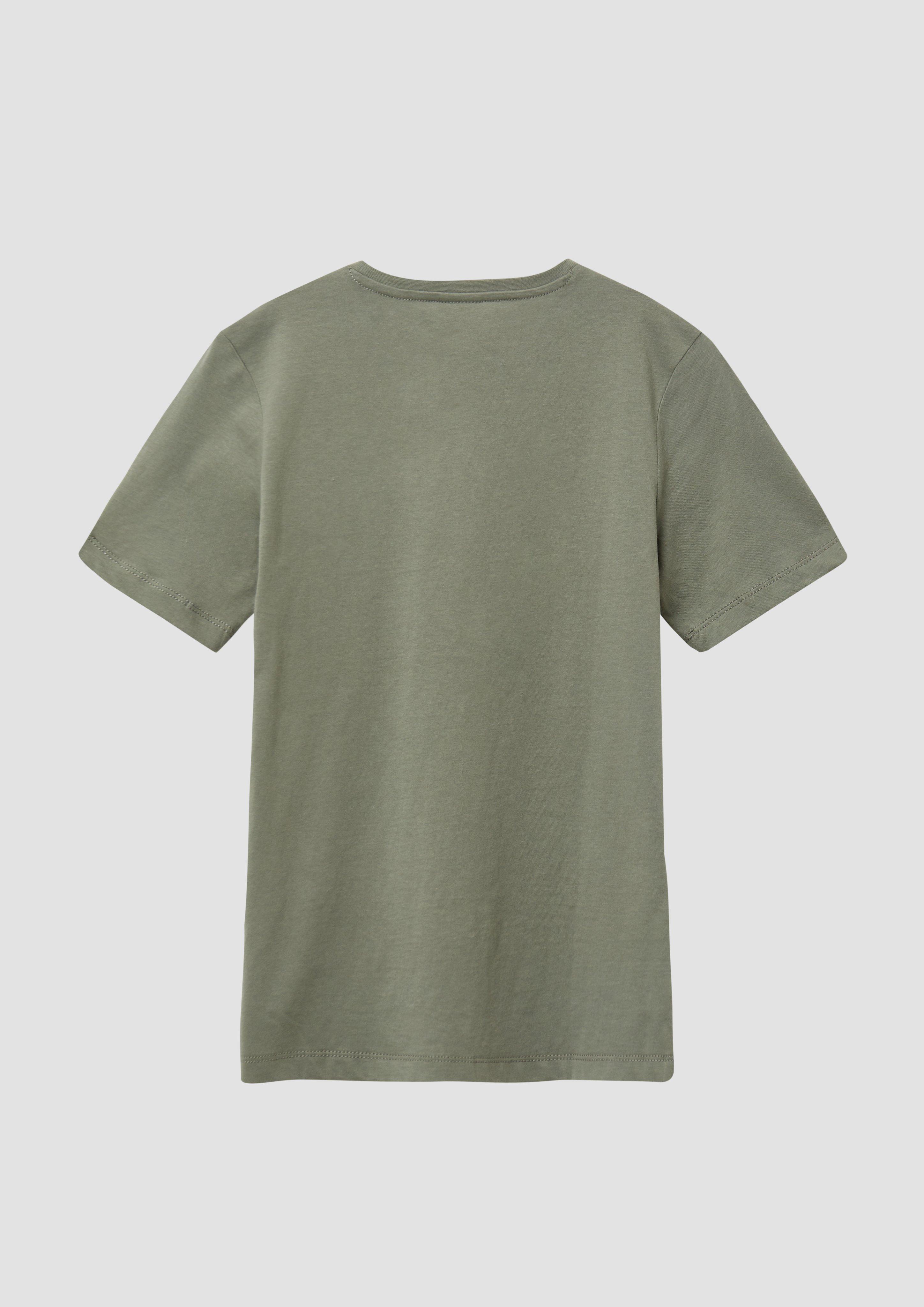 T-shirt in 7807, 5588, 0100, 5312 & 9999