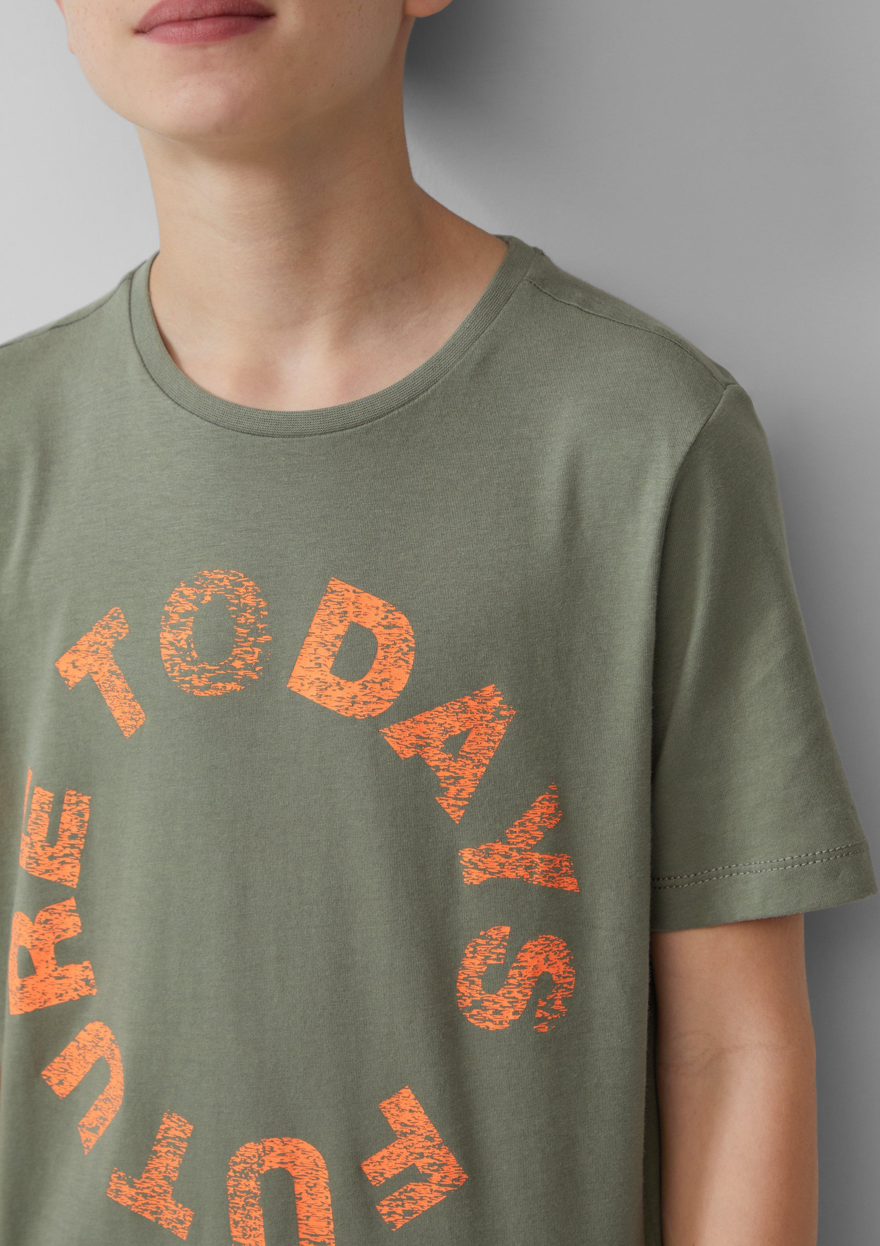 T-shirt in 7807, 5588, 0100, 5312 & 9999