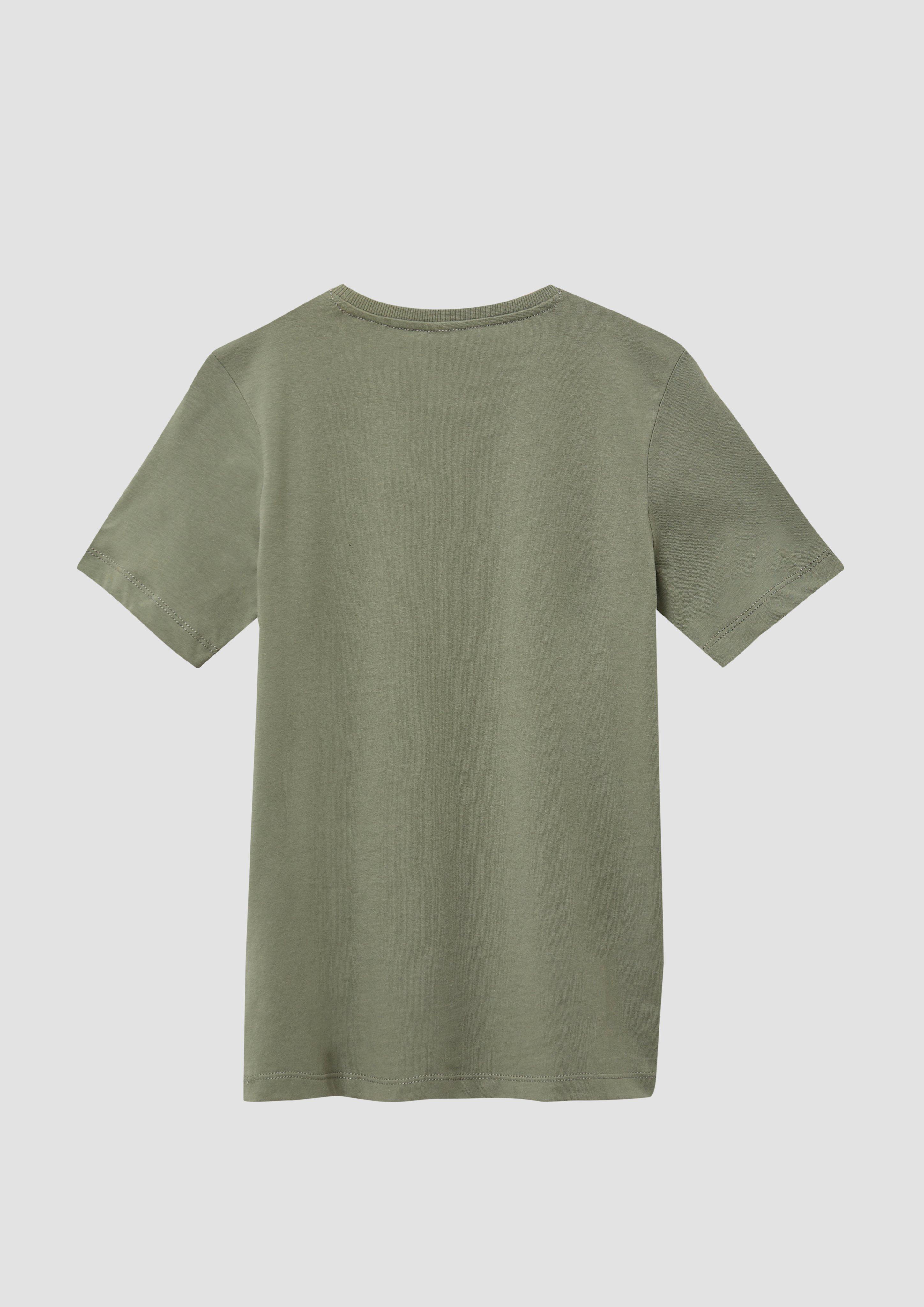 T-shirt in 7807, 9999, 5312 & 0100