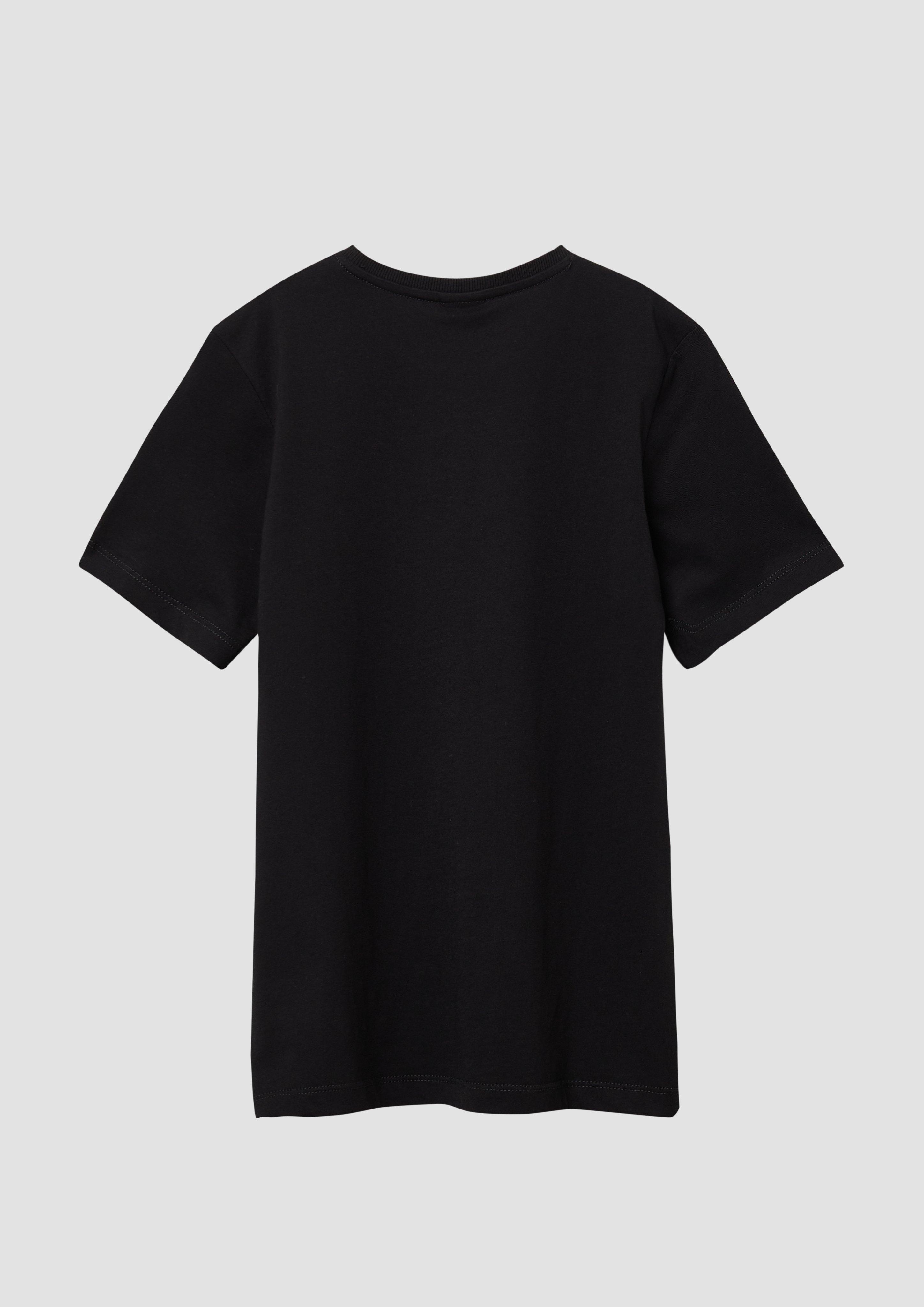 T-shirt in 9999, 5312, 7807 & 0100