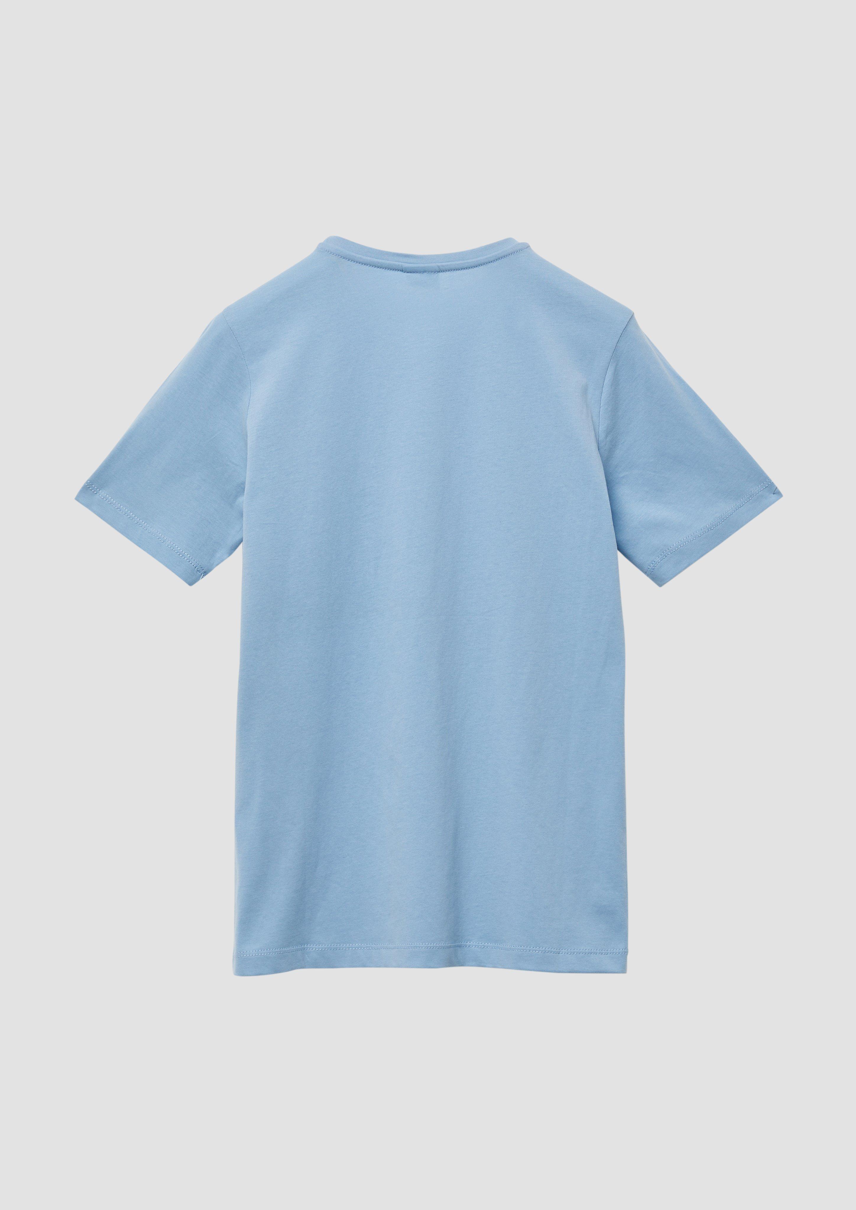 T-shirt in 5312, 7807, 9999, 5588 & 0100