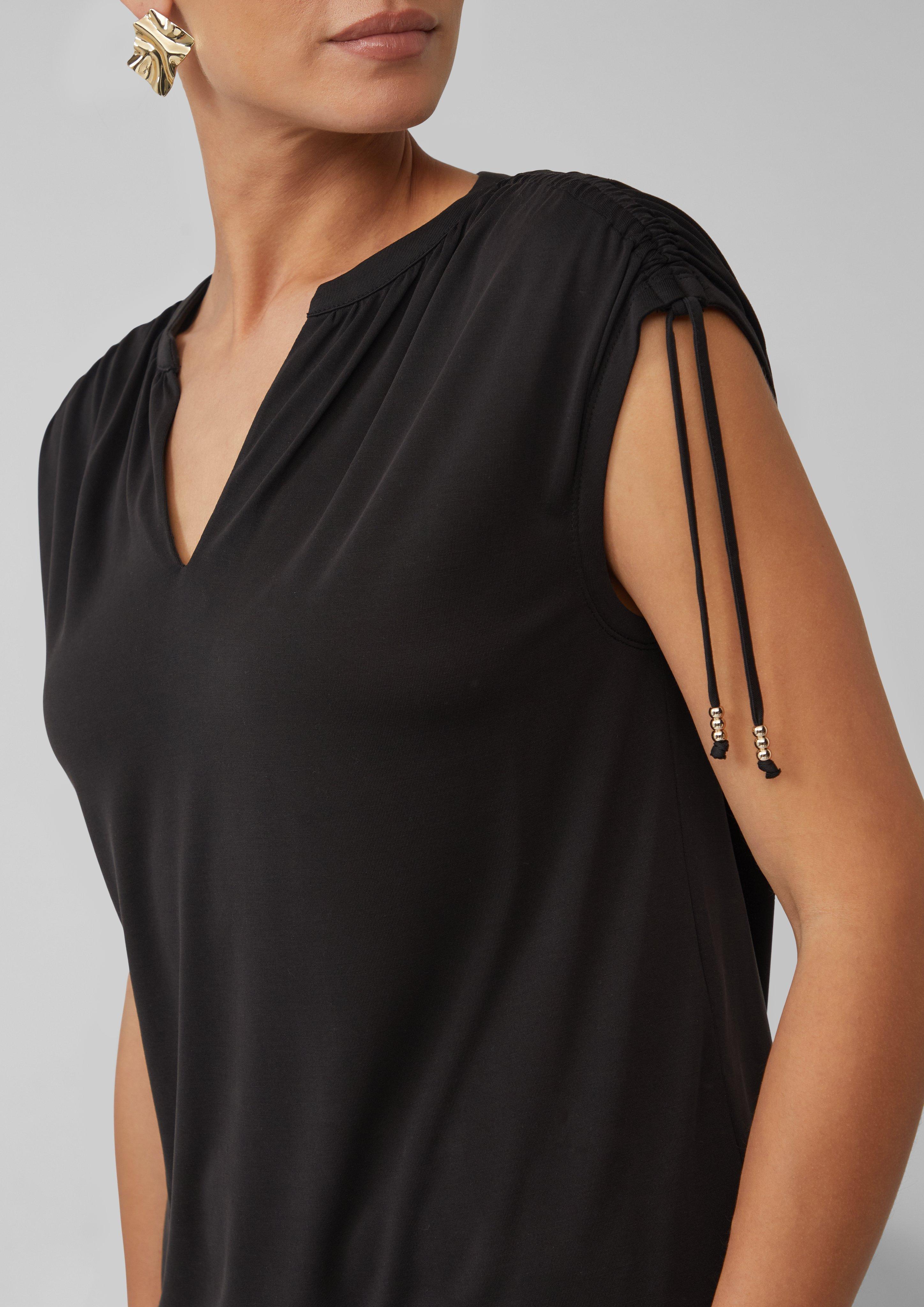 T-Shirt in 9999 & 8438