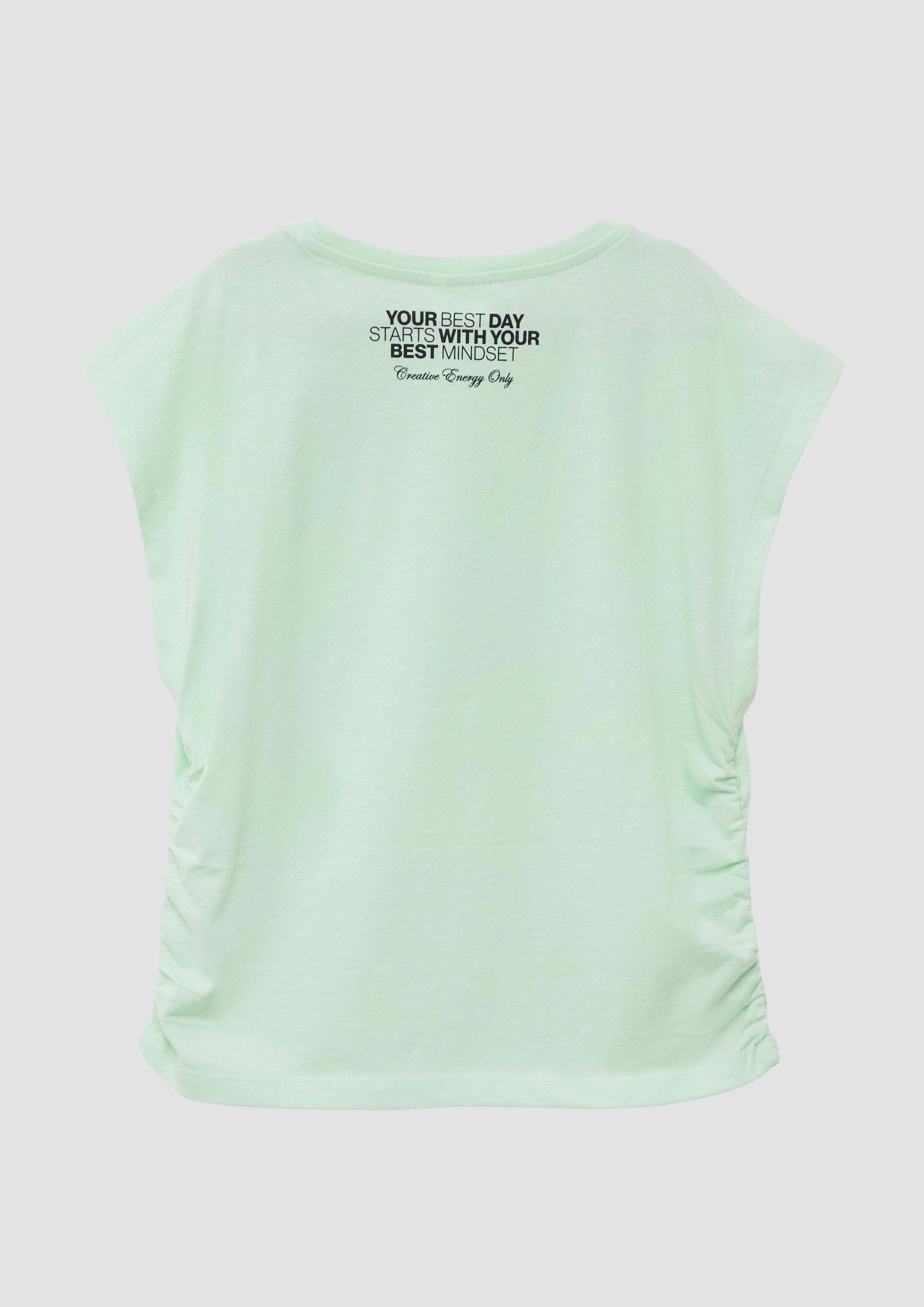 T-shirt in 6080, 4222 & 0100