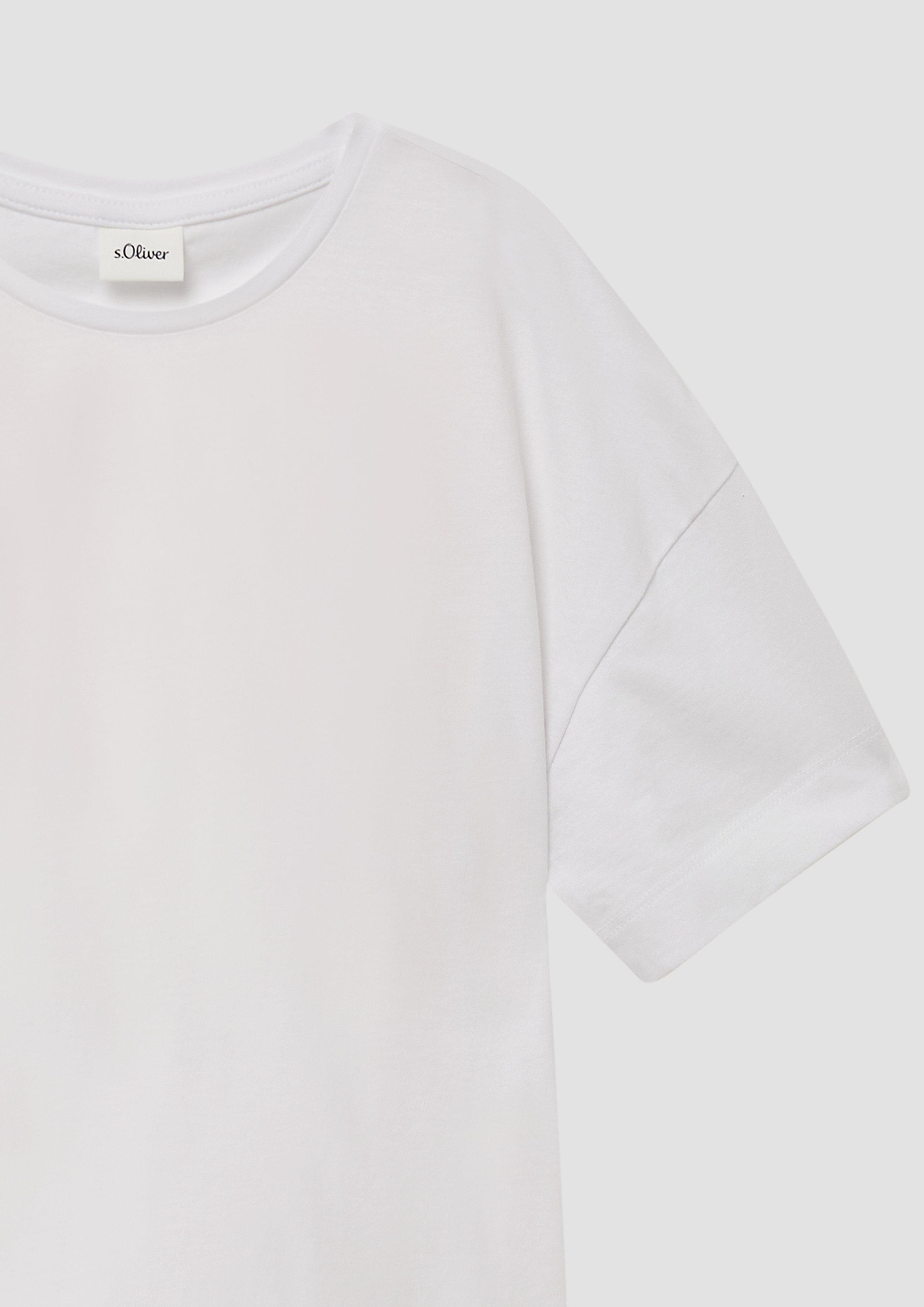 T-shirt in 0100, 0068, 4719 & 6115