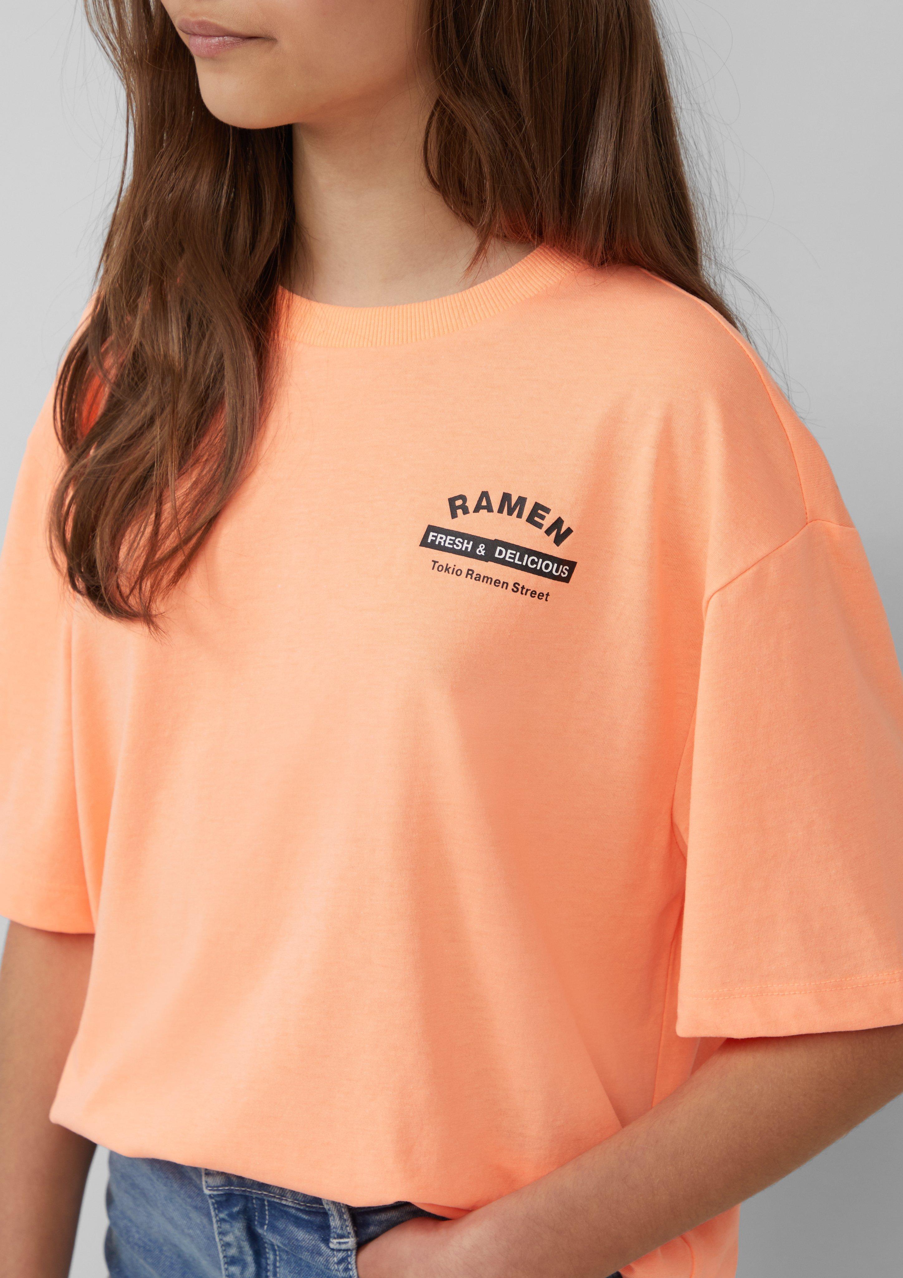 T-shirt in 0068, 6115 & 4719