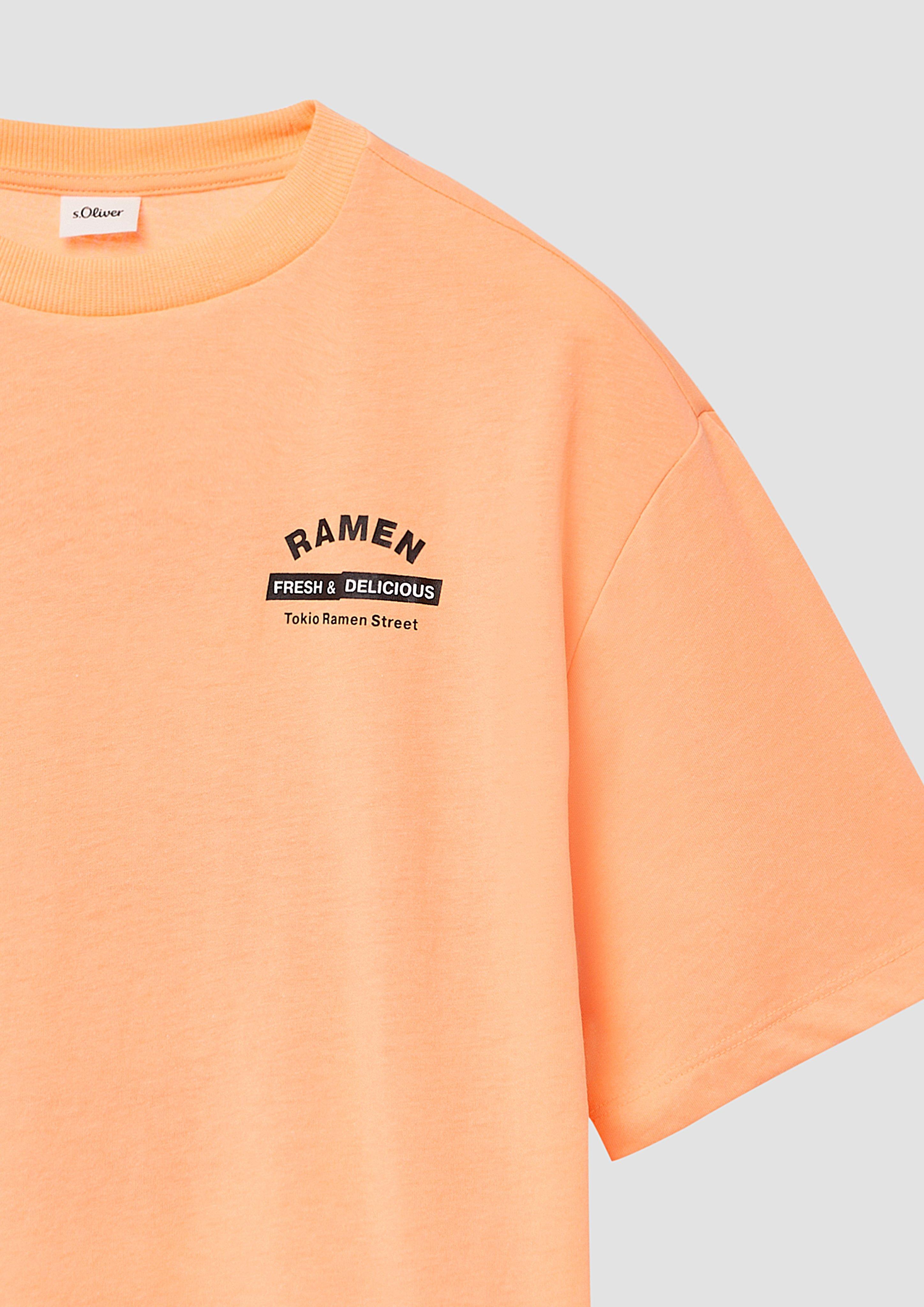 T-shirt in 0068, 6115 & 4719