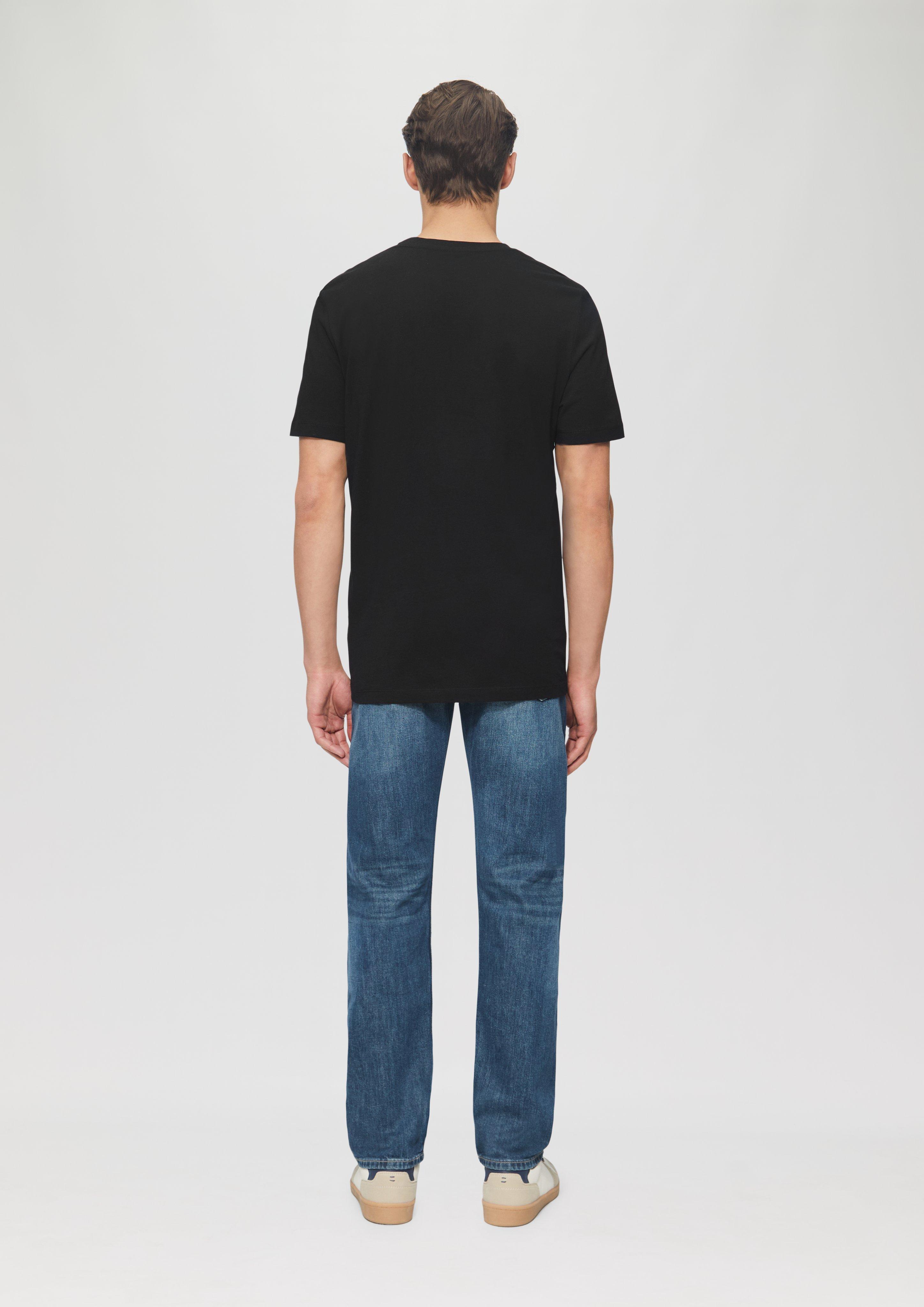 T-shirt in 9999, 0100, 8483, 4291, 5852 & 5510