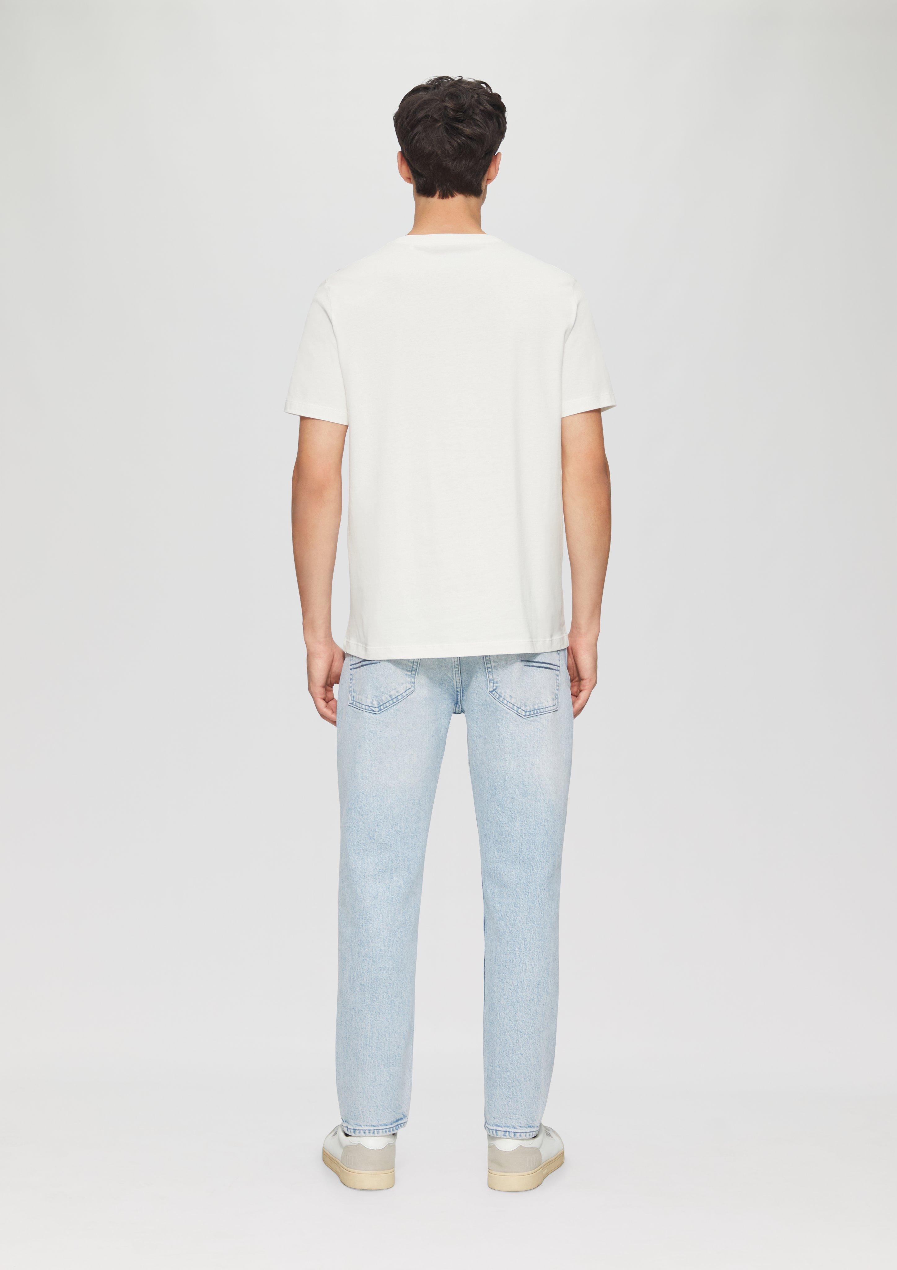 T-shirt in 01D2, 58D1, 01D1, 58D2, 55D1 & 84D1