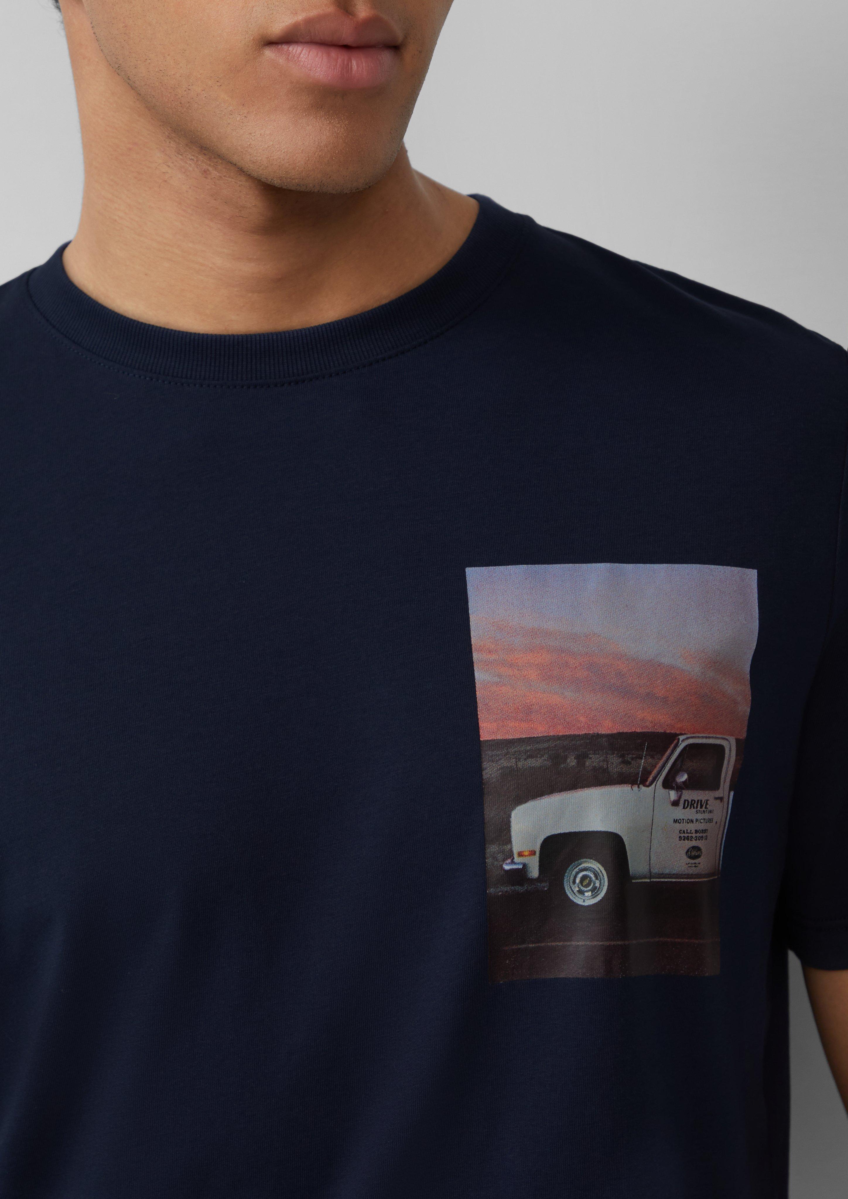 T-shirt in 58D2, 58D1, 01D1, 55D1, 01D2 & 84D1