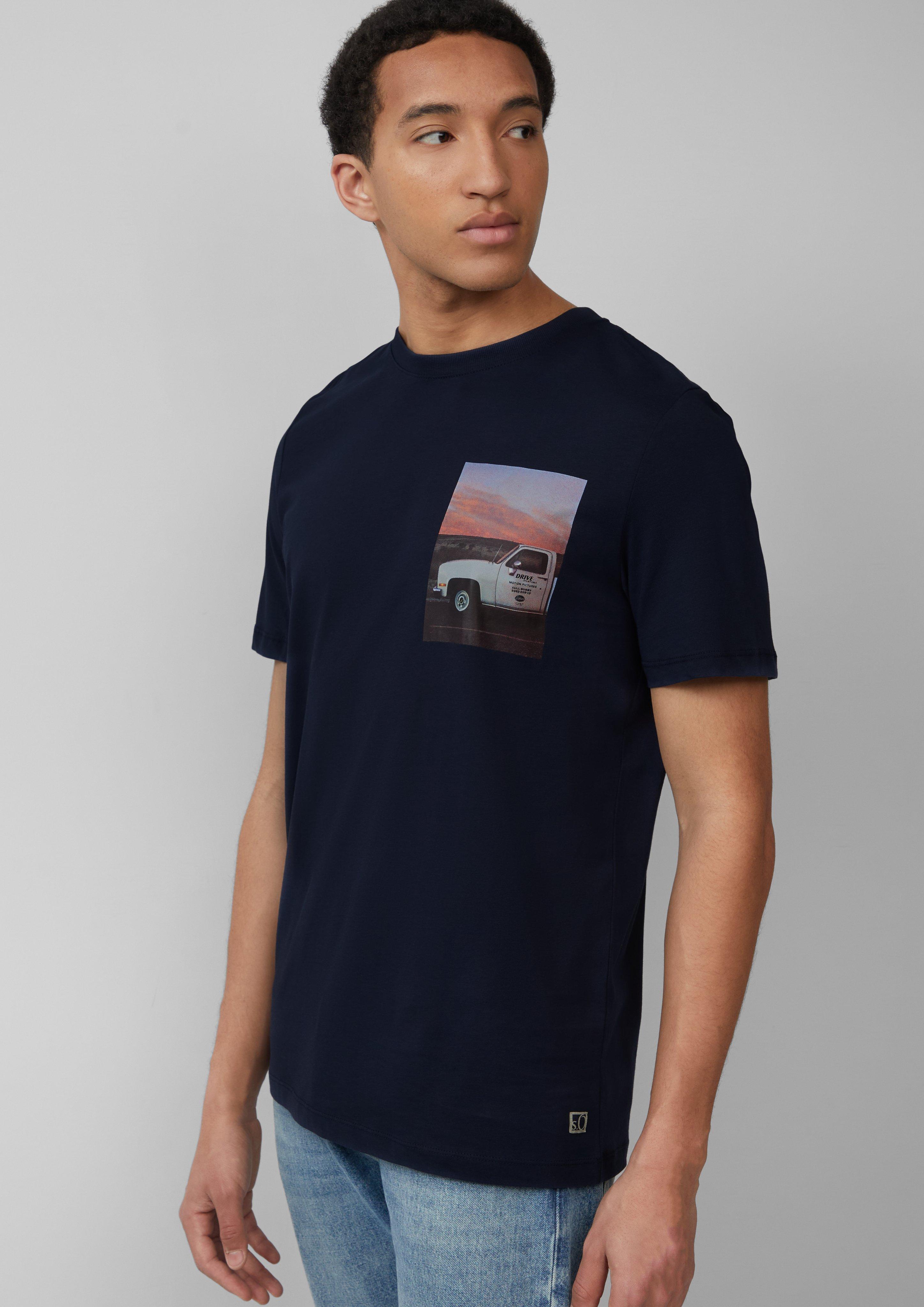 T-shirt in 58D2, 58D1, 01D1, 55D1, 01D2 & 84D1