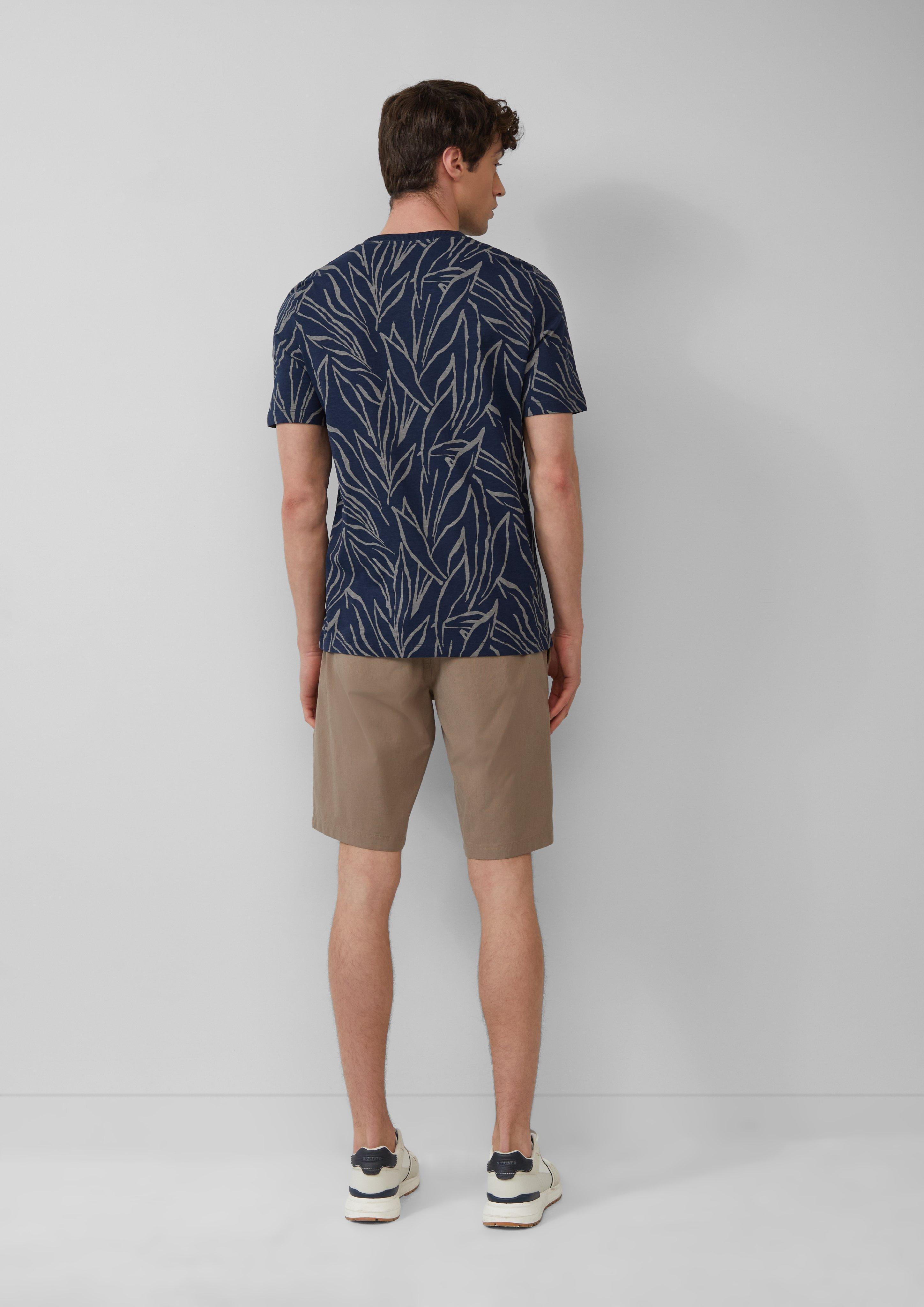 T-Shirt in 58A8, 55A8 & 01A8