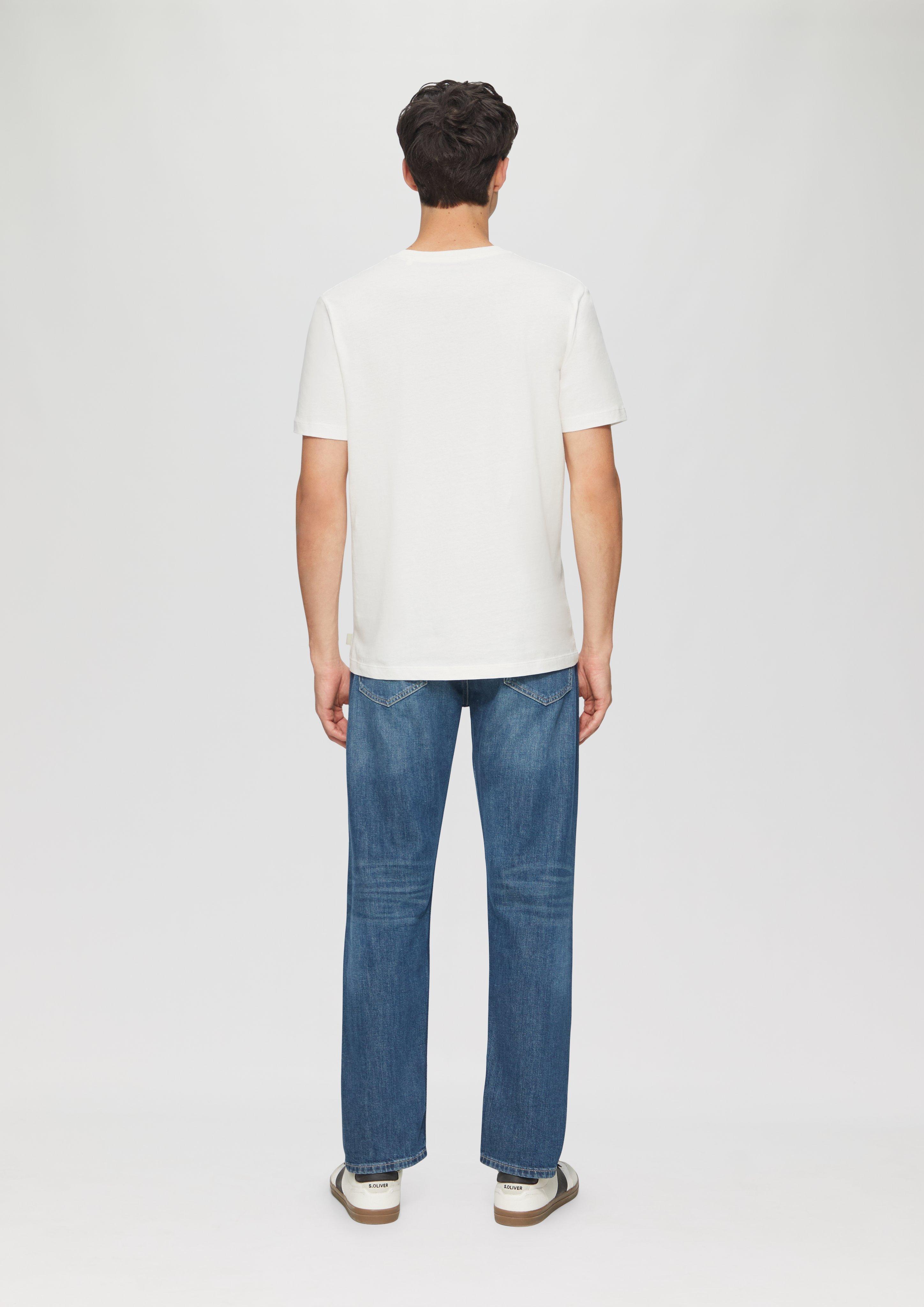 T-shirt in 01D2, 58D1, 01D3 & 94D4