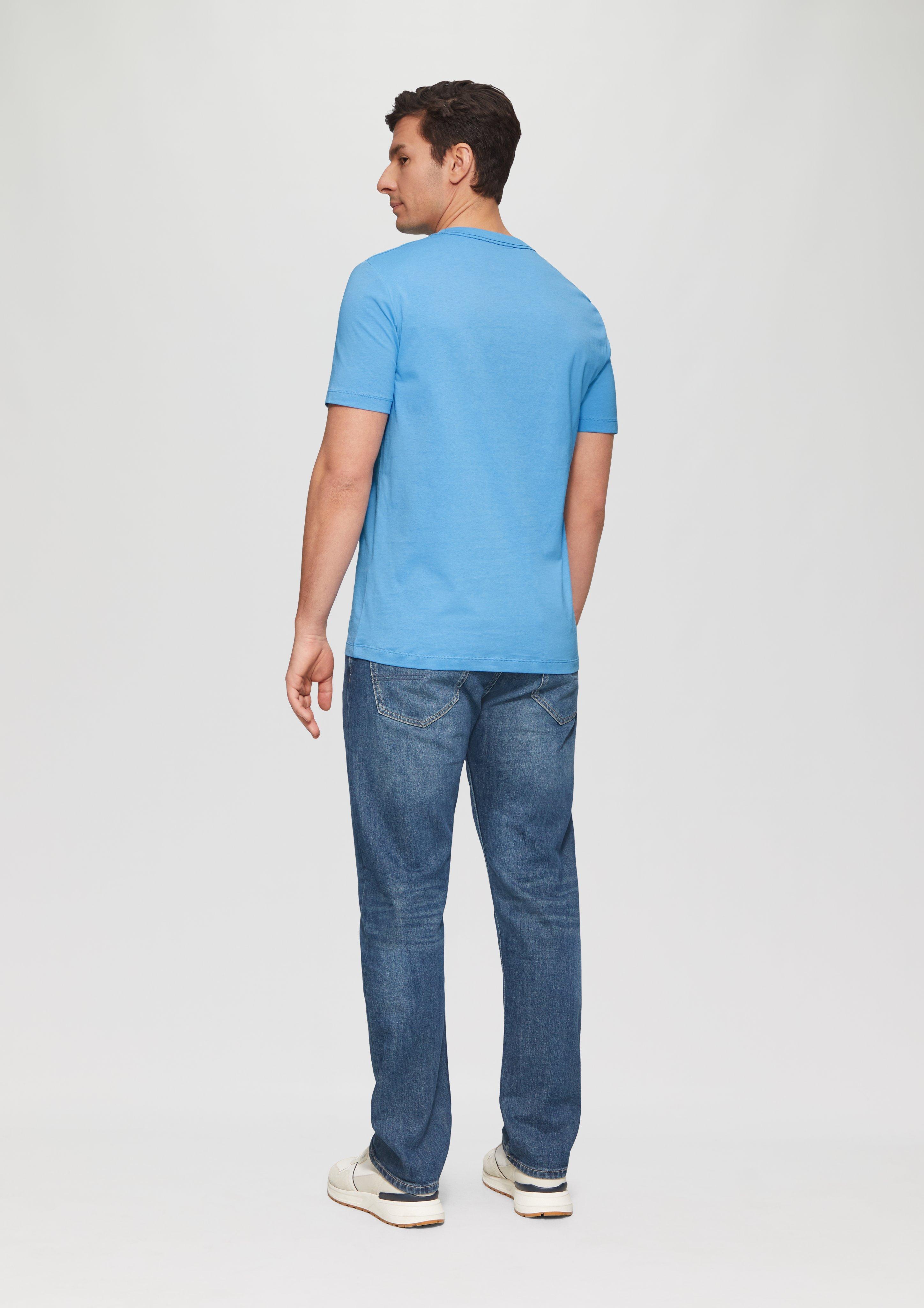 T-shirt in 55D1, 42D1, 58D1 & 01D1