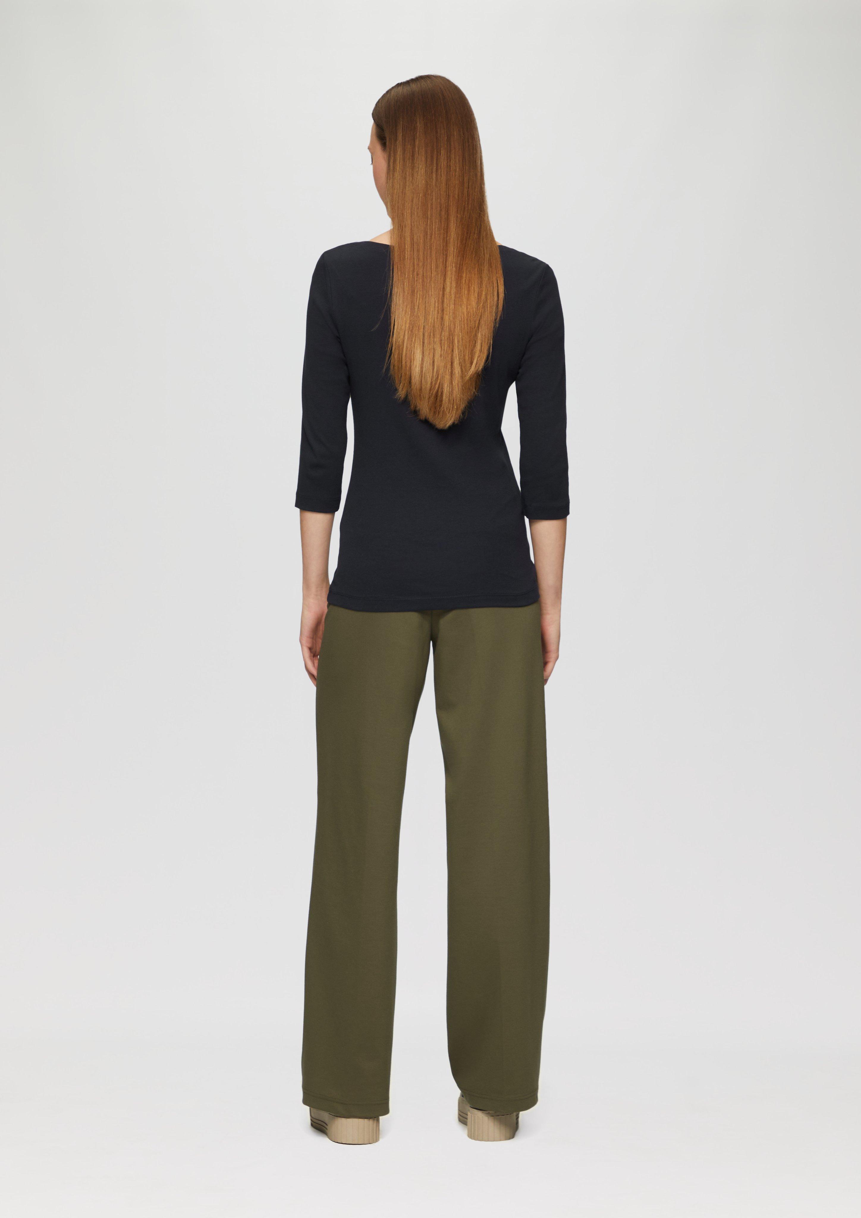 T-shirt in 5959, 7774, 0210, 9999 & 3874