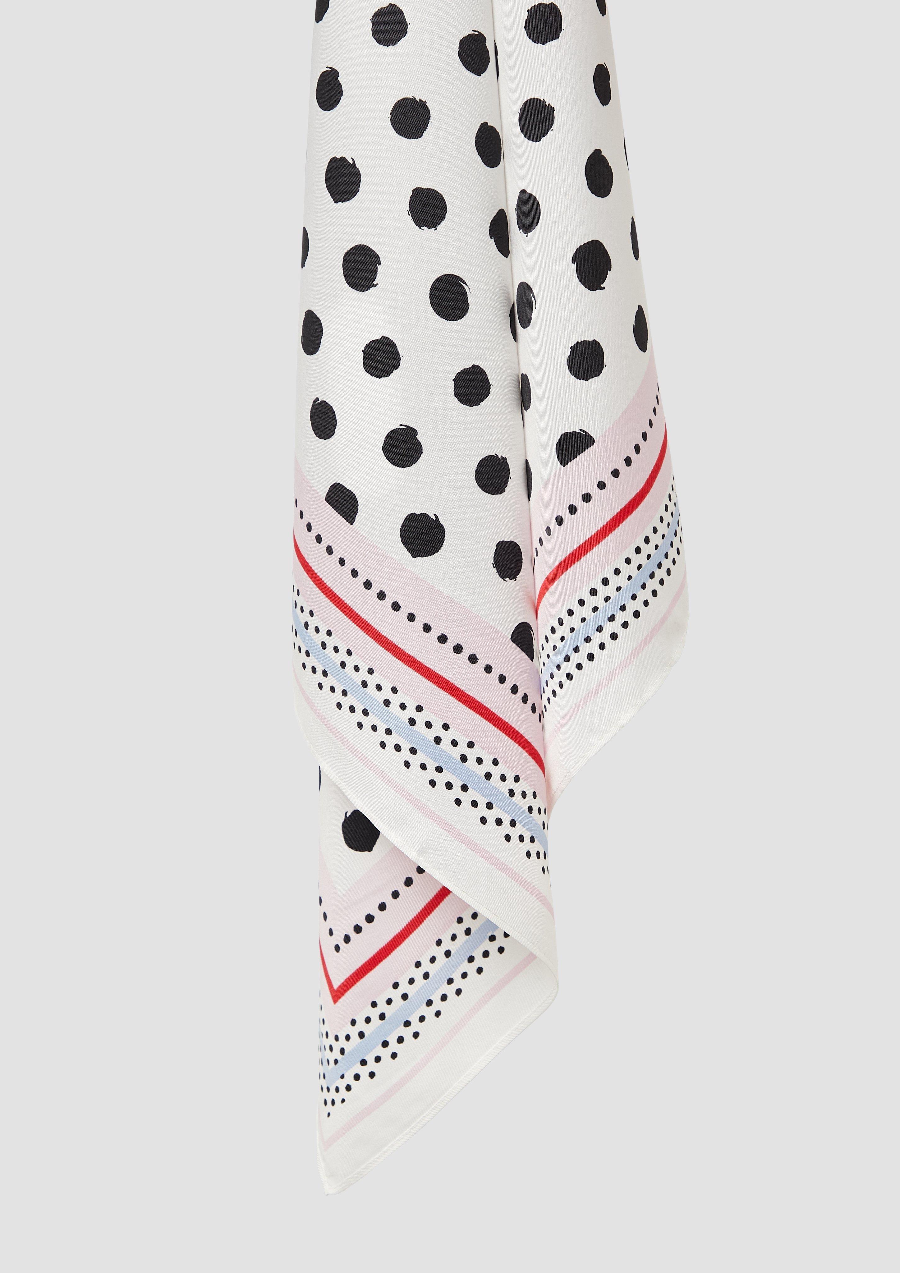 Écharpe in 02E7 & 99E7