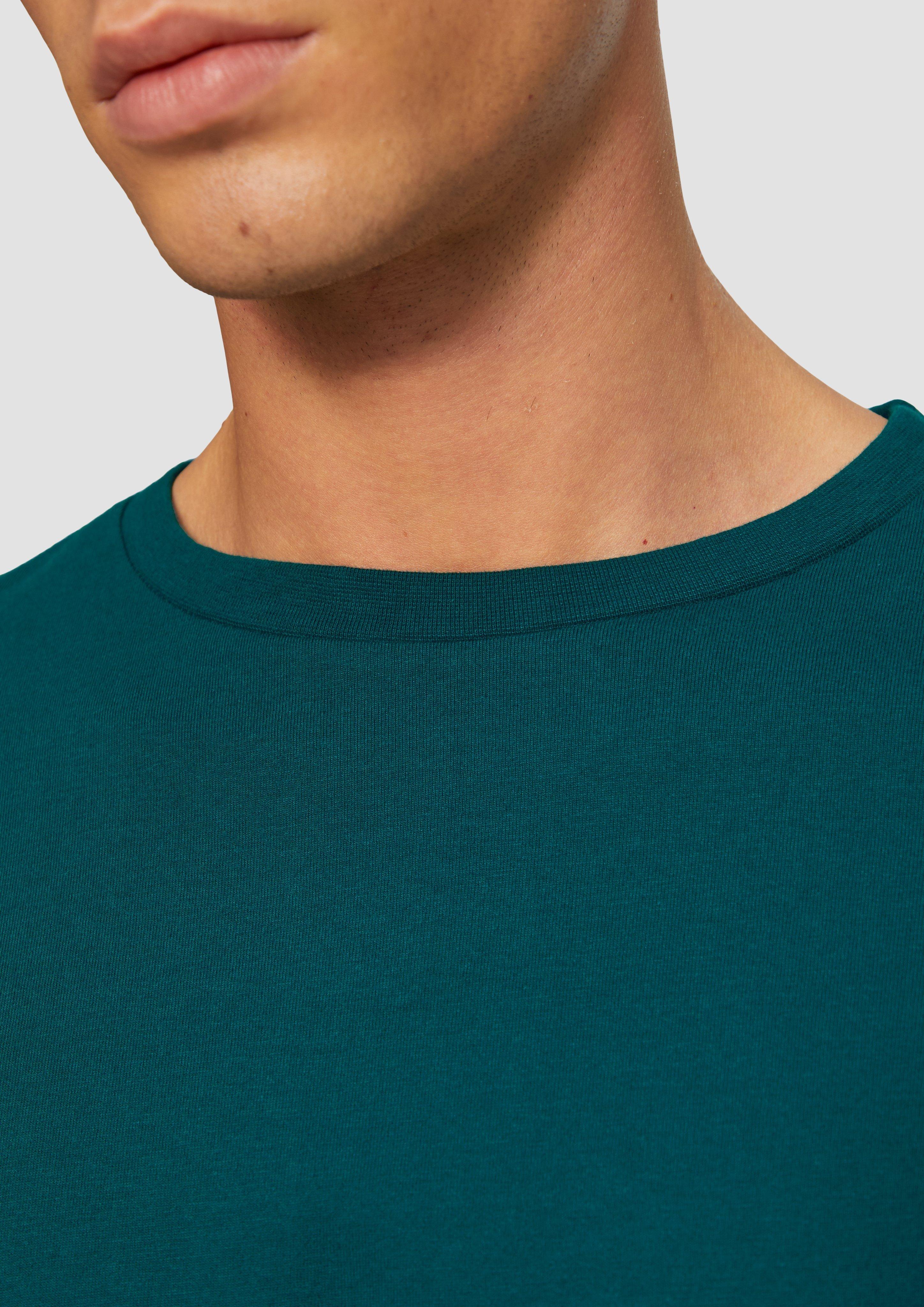 T-Shirt in 6767 & 0100