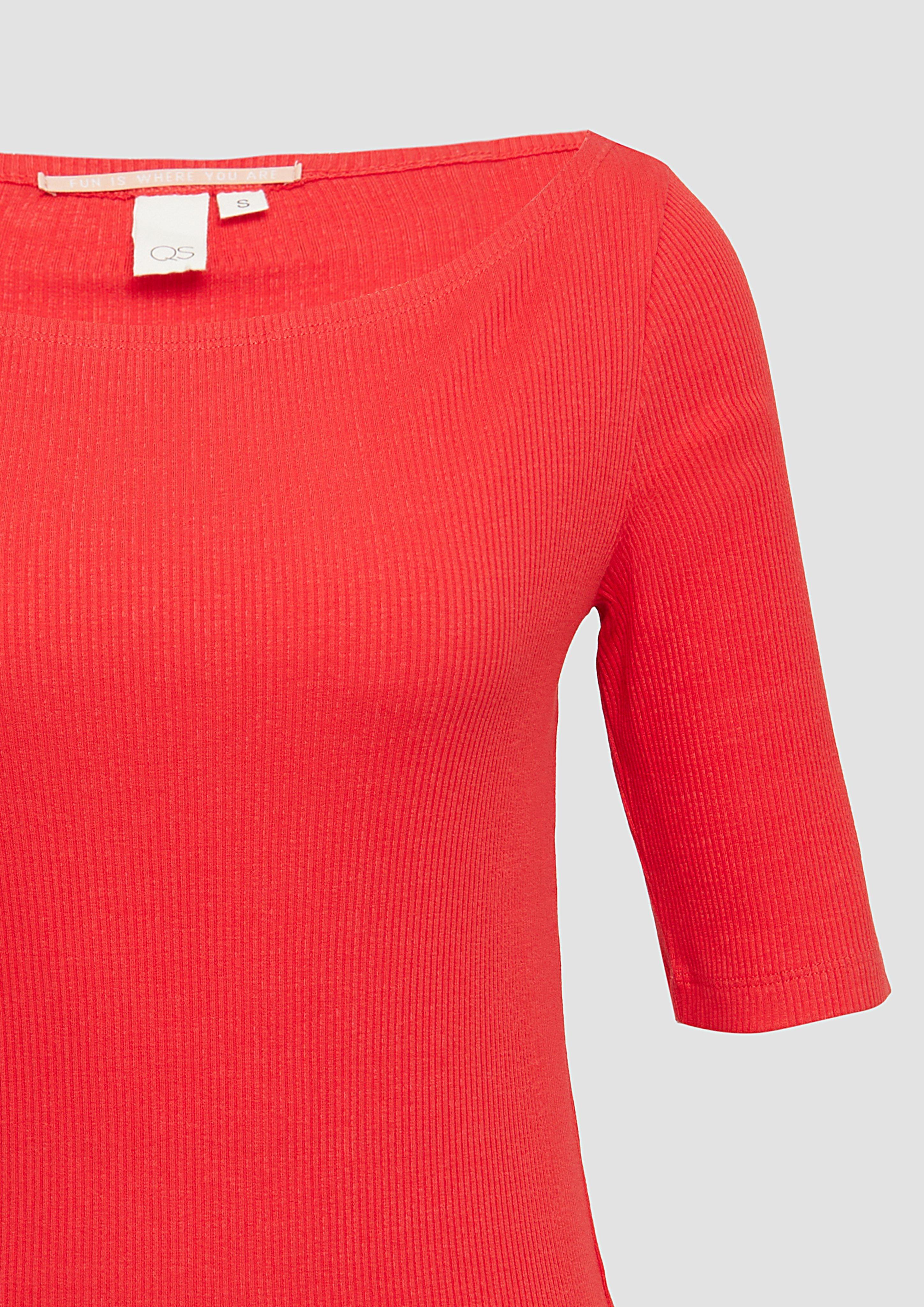 T-Shirt in 3103 & 0100