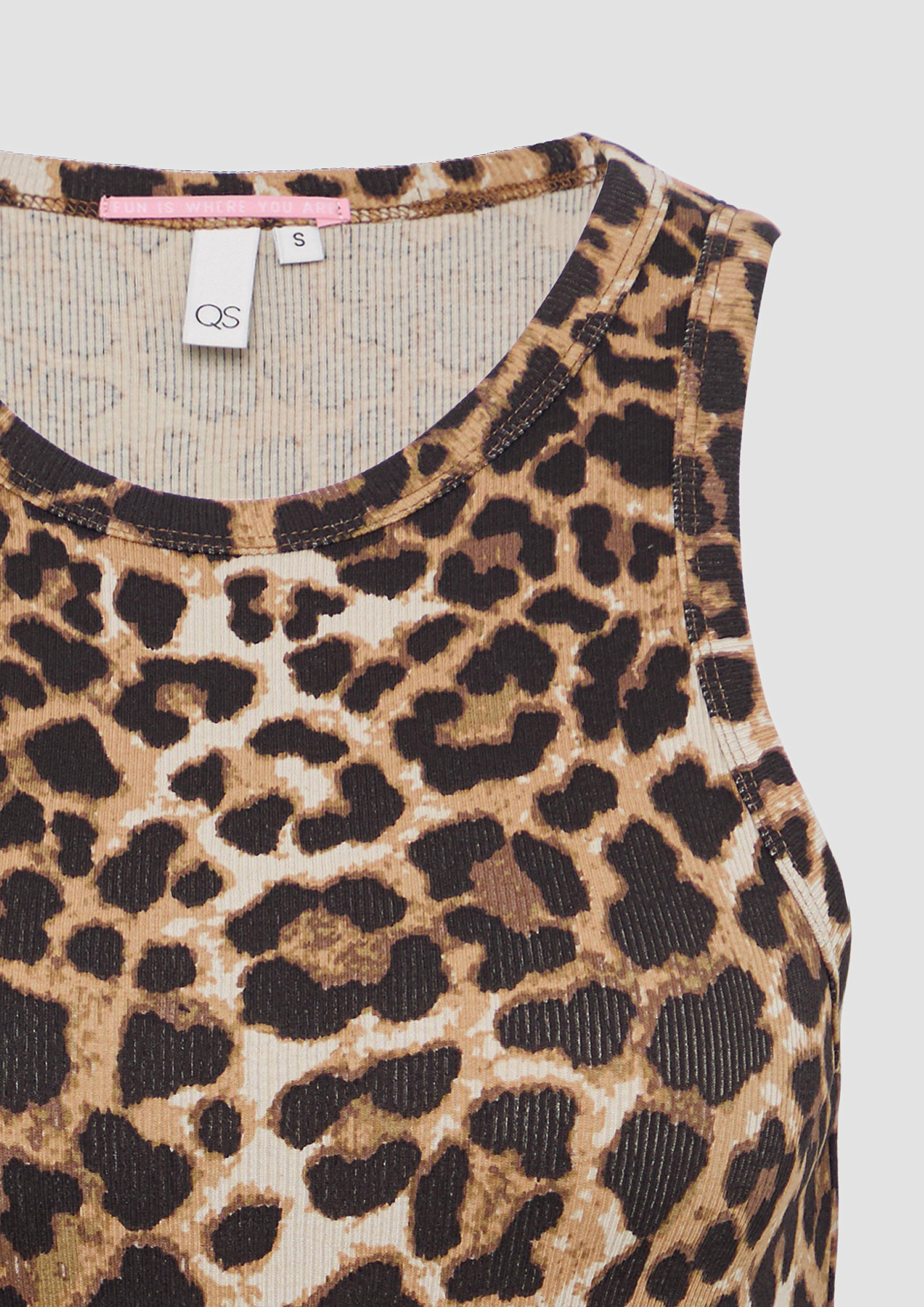 T-Shirt in 99A9, 02A6 & 99A3