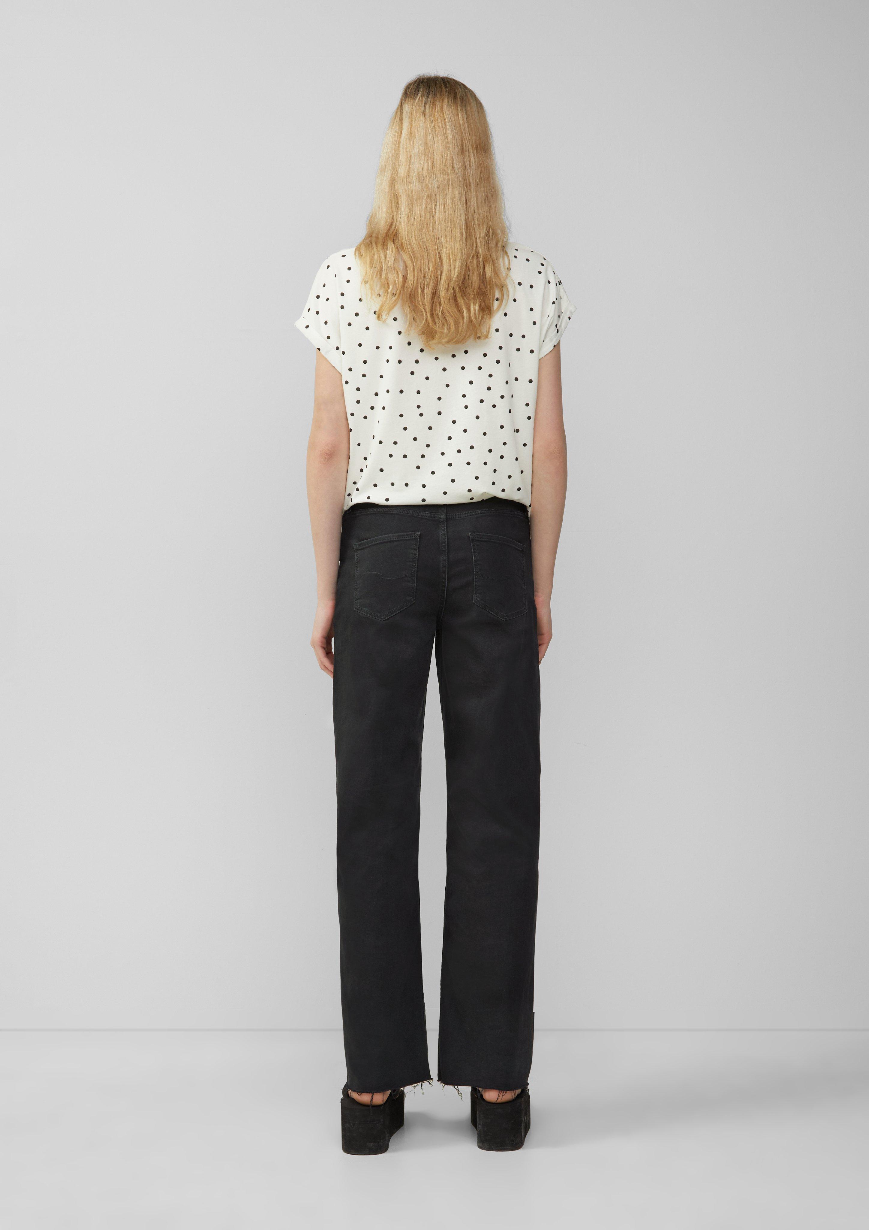 T-shirt in 02A5, 99A9, 41G2, 72G2 & 99G2