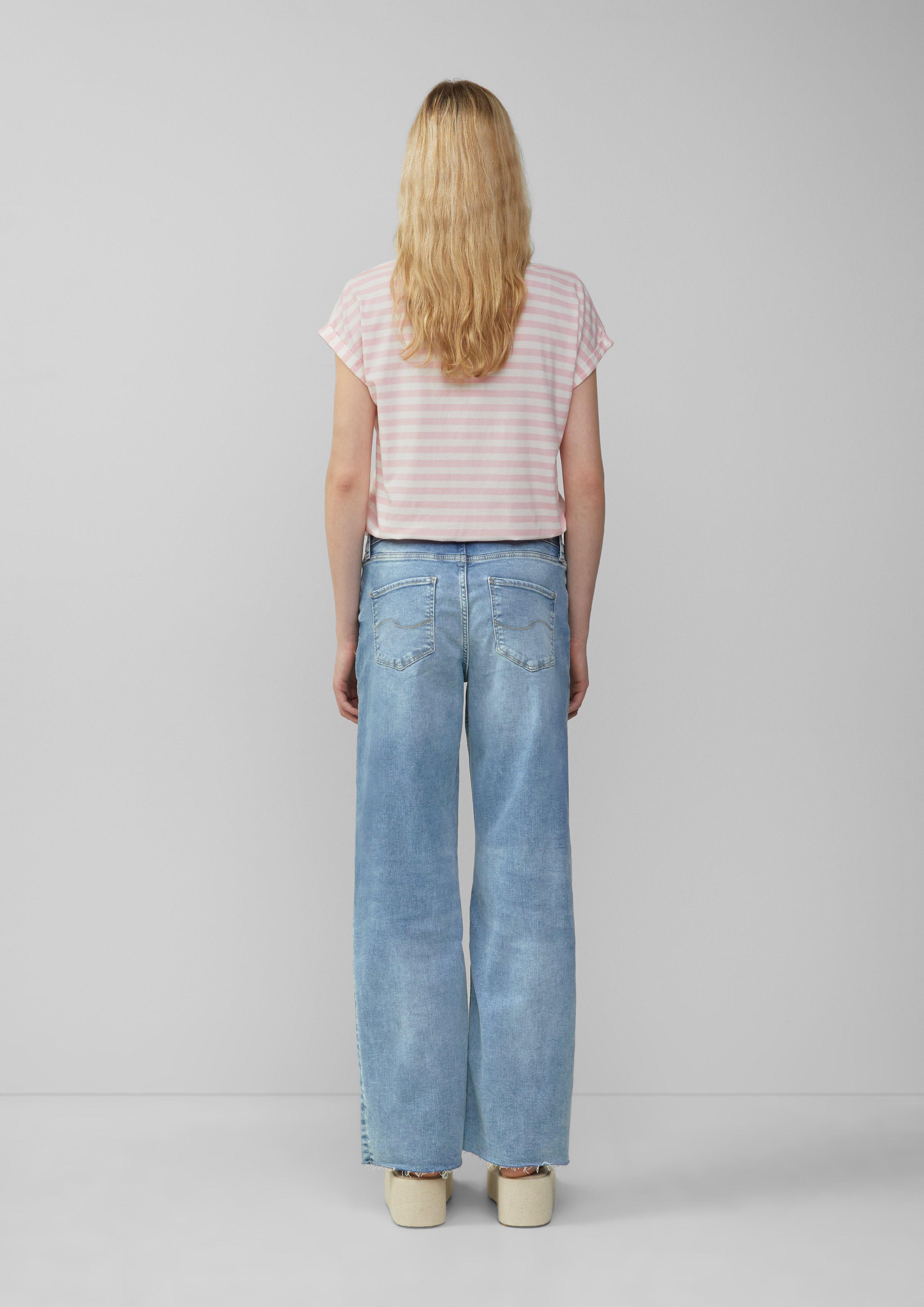 T-shirt in 41G2, 02A5, 99A9, 72G2 & 99G2