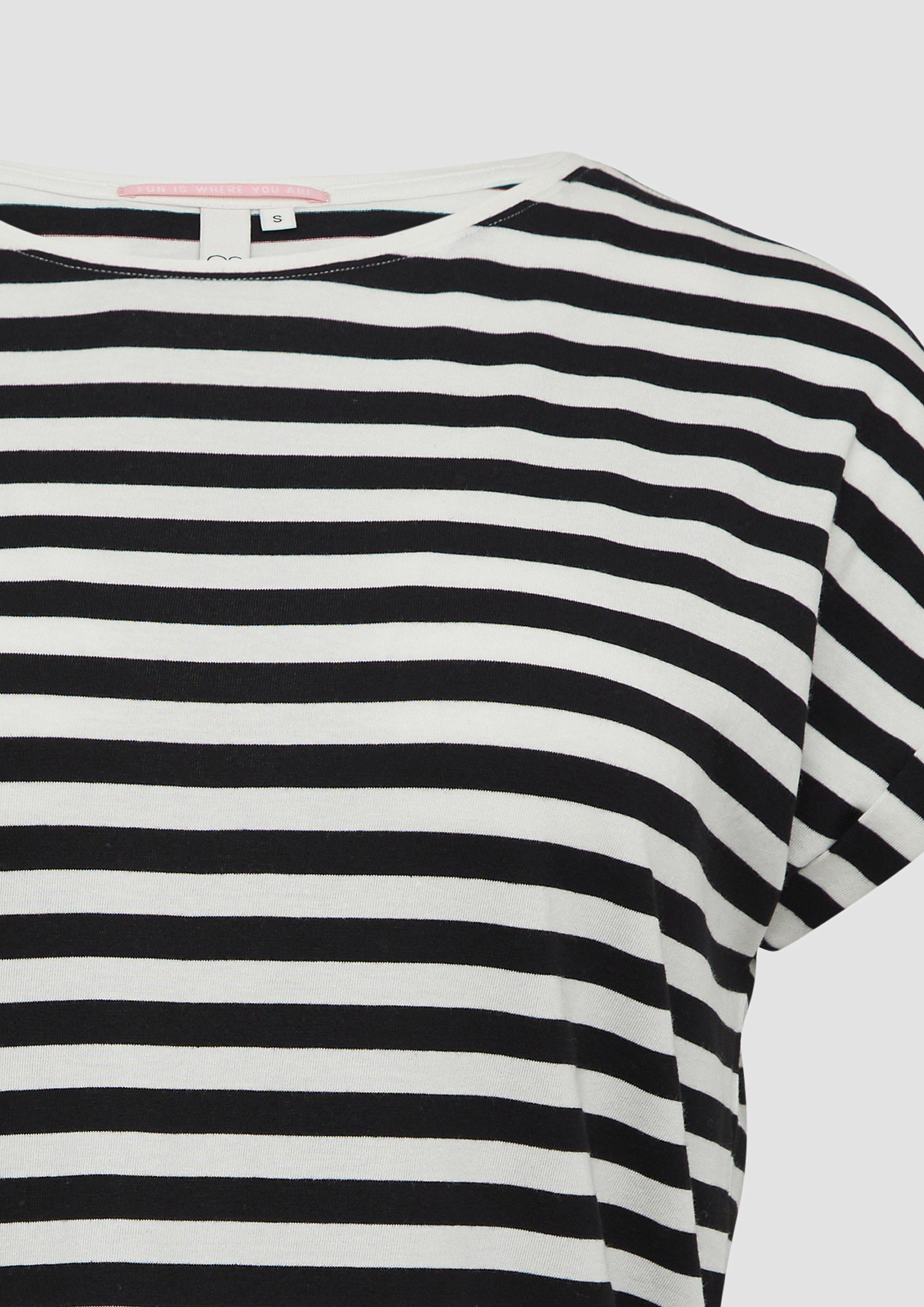 T-Shirt in 99G2, 02A5, 99A9, 41G2 & 72G2