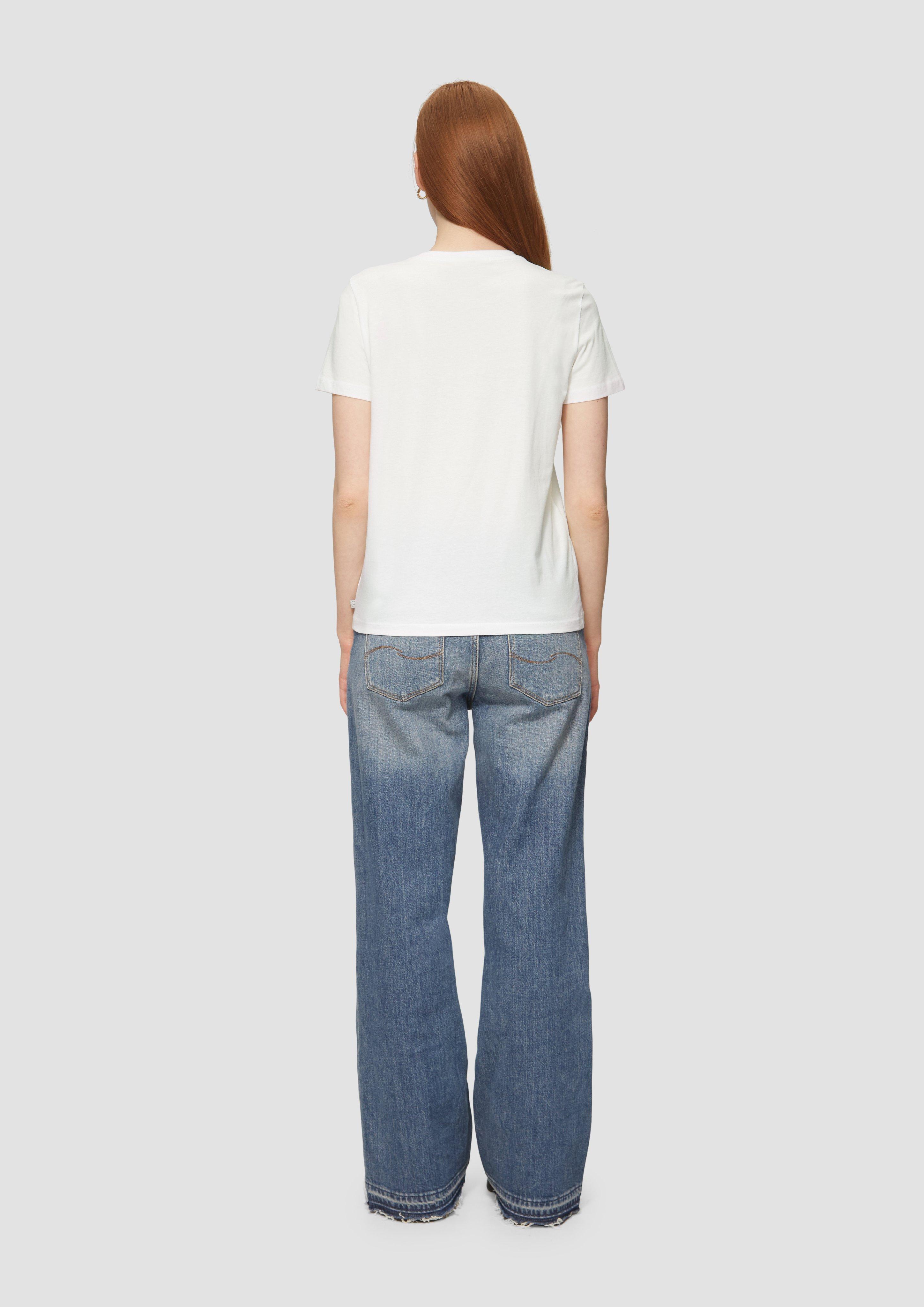 T-Shirt in 01D0, 99D0, 31D1 & 41D1