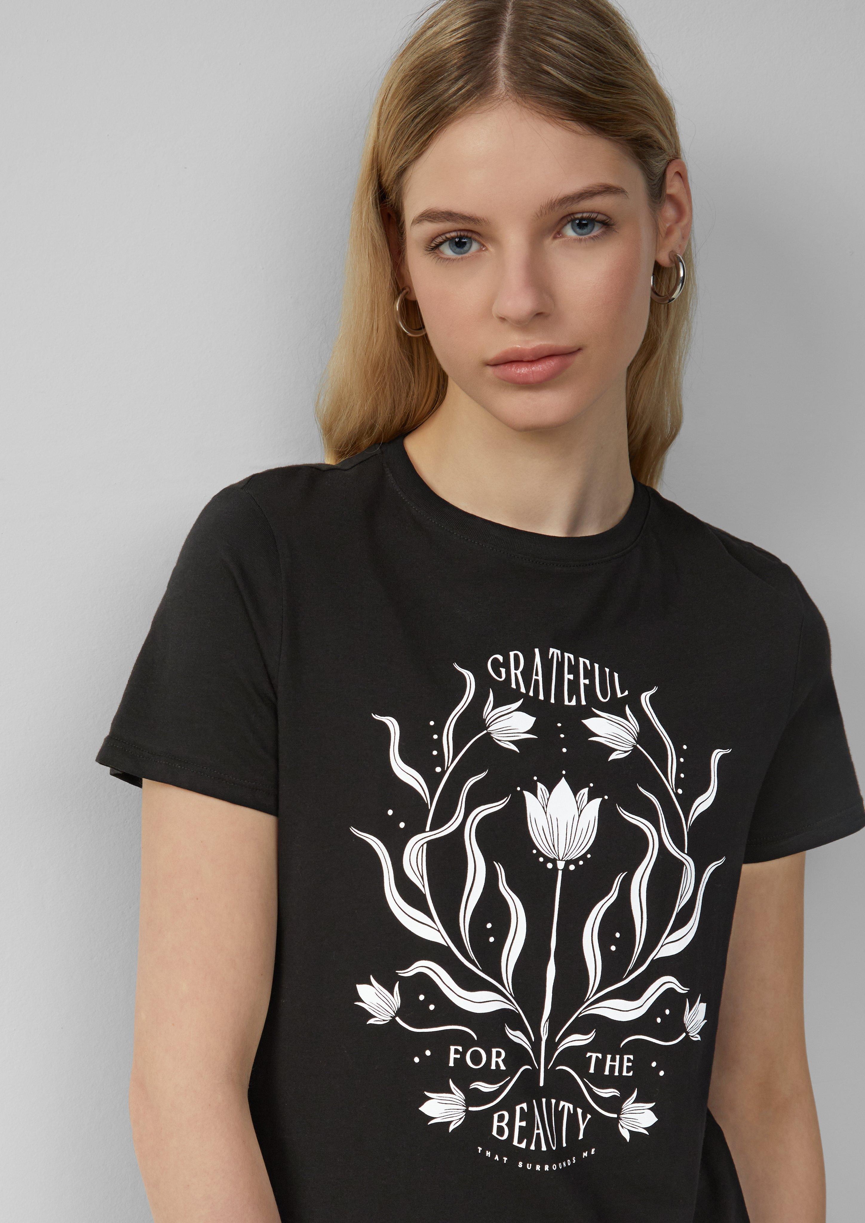 T-Shirt in 99D0, 31D1, 41D1 & 01D0