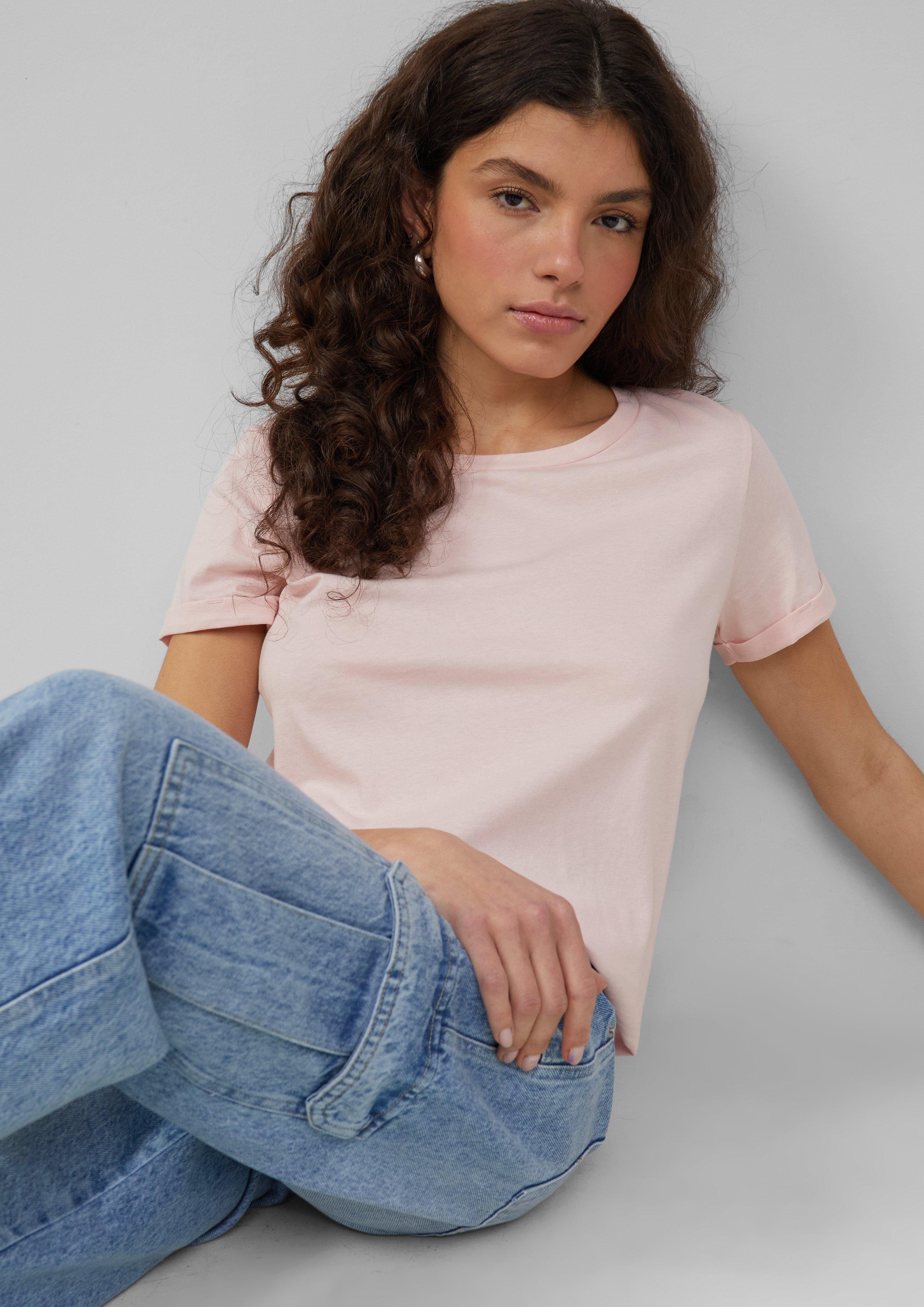 T-shirt in 4121, 3103 & 5072