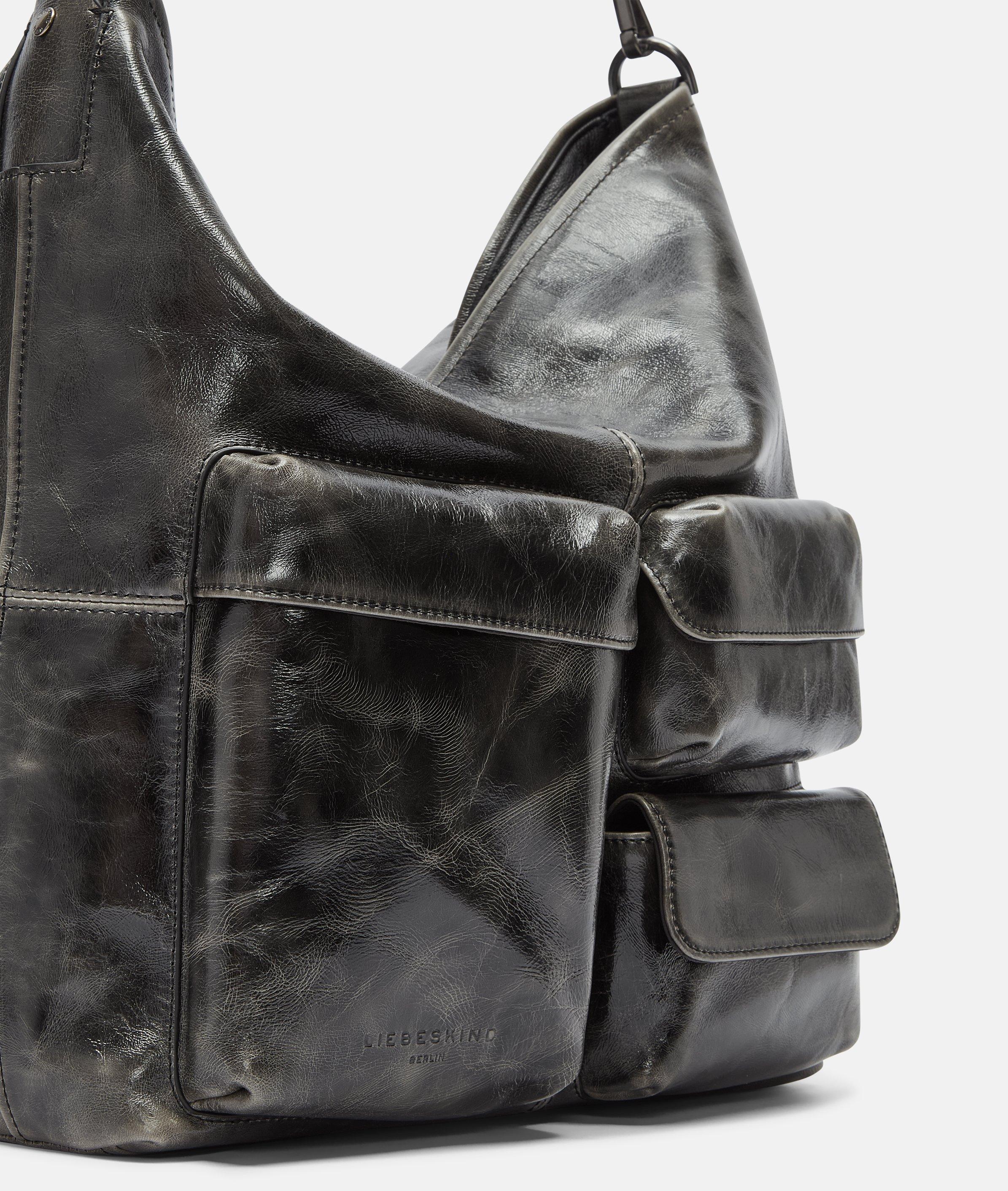 Damen Geräumige Hobo-Bag mit glossy Finish in olive von Liebeskind Berlin