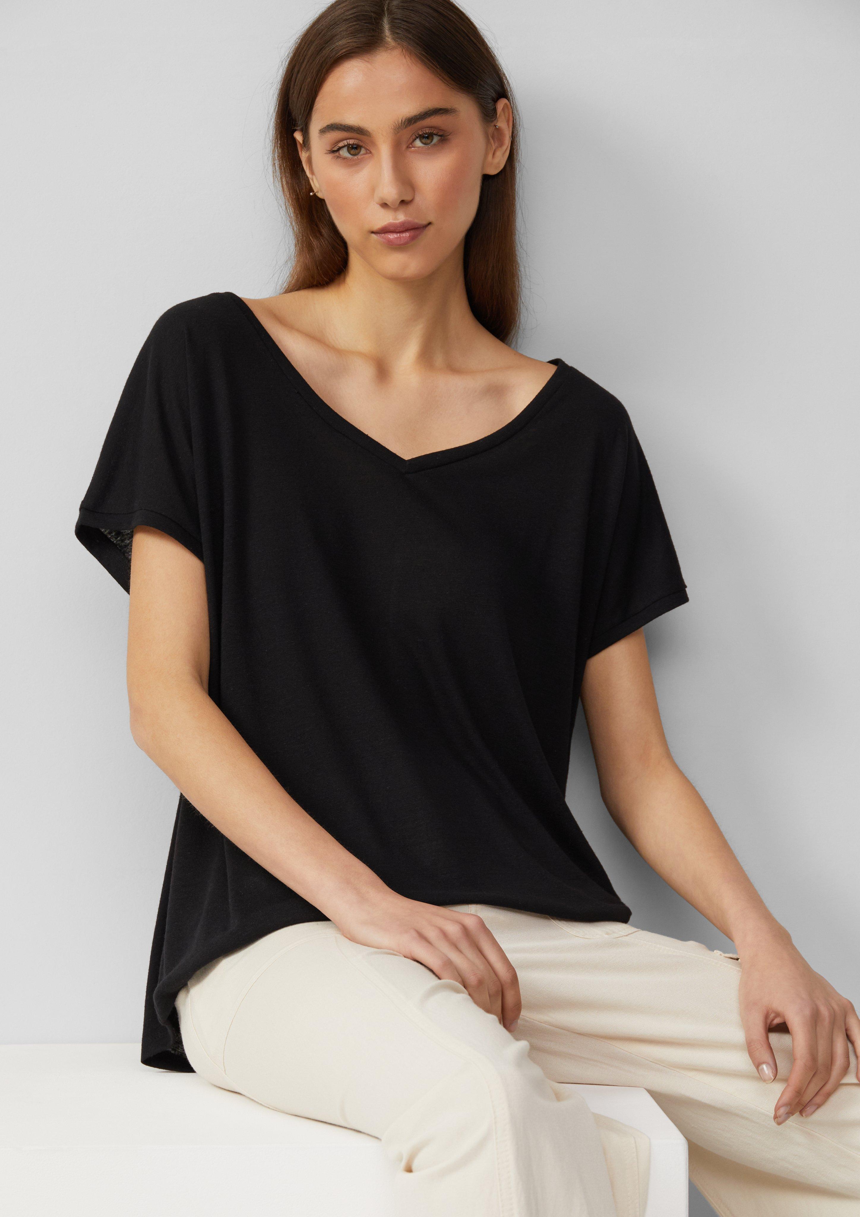 T-shirt in 9999, 4121, 5072, 3103 & 0200