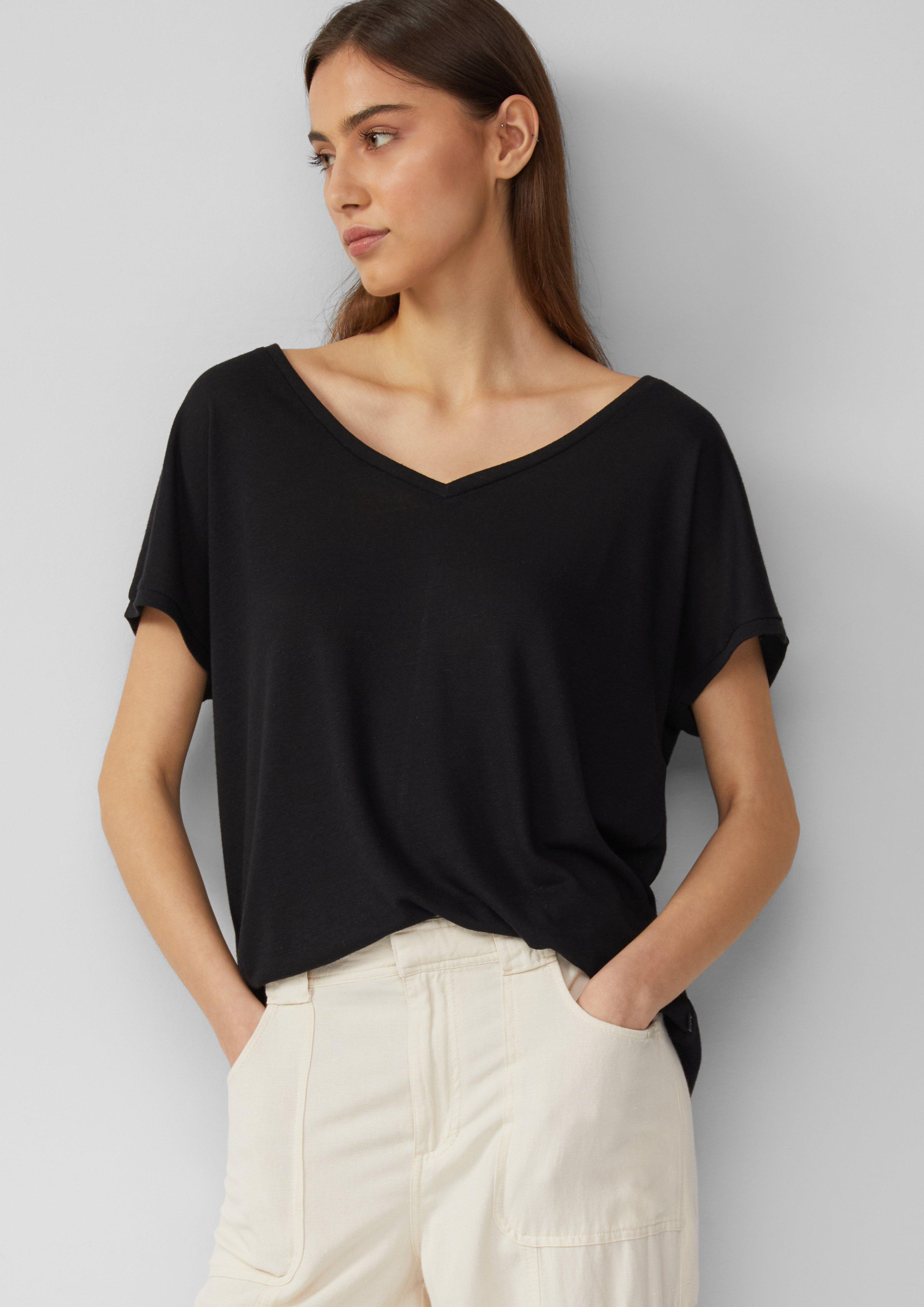 T-shirt in 9999, 4121, 5072, 3103 & 0200