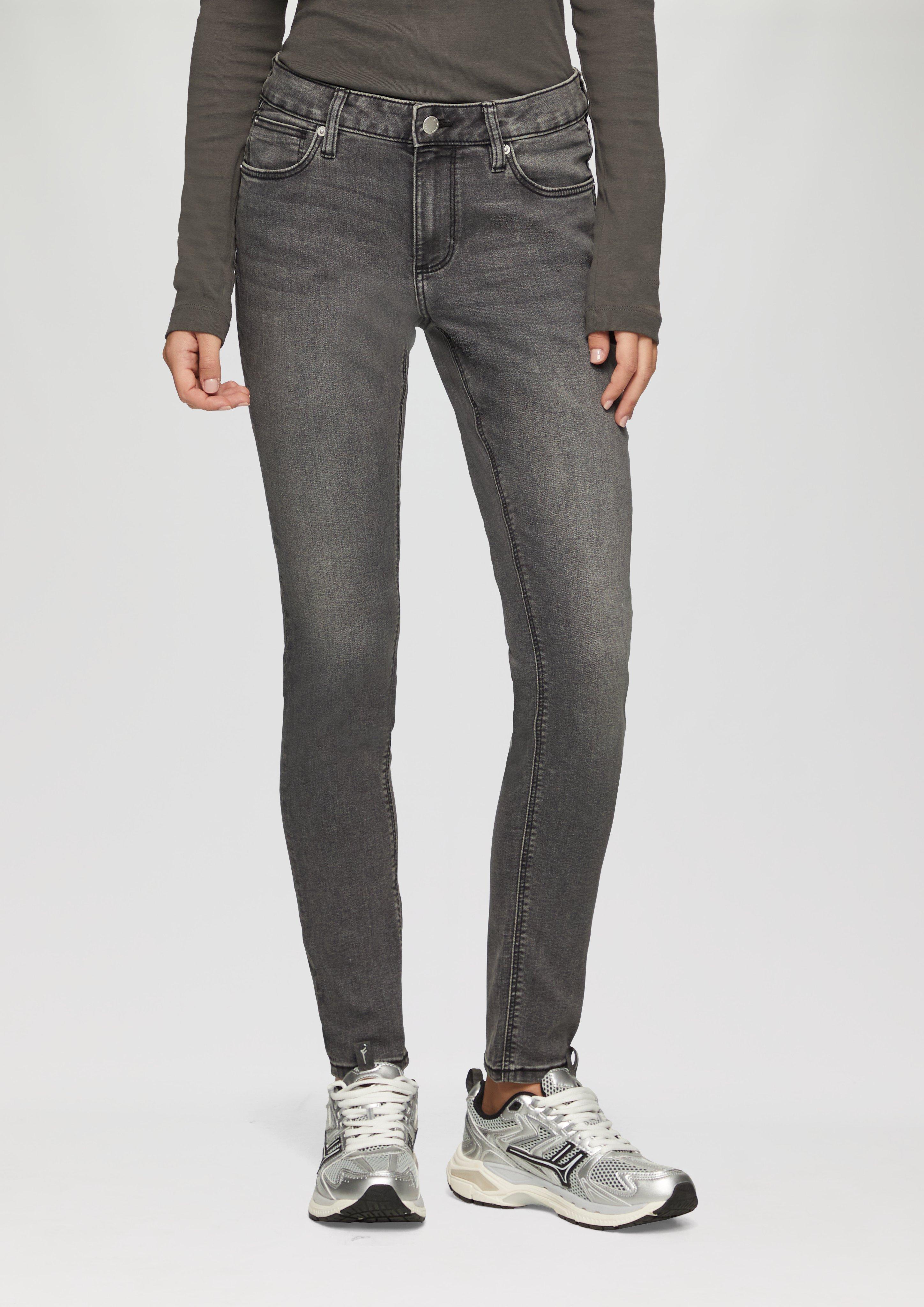 Jeans in 95Z2, 97Z2 & 57Z2