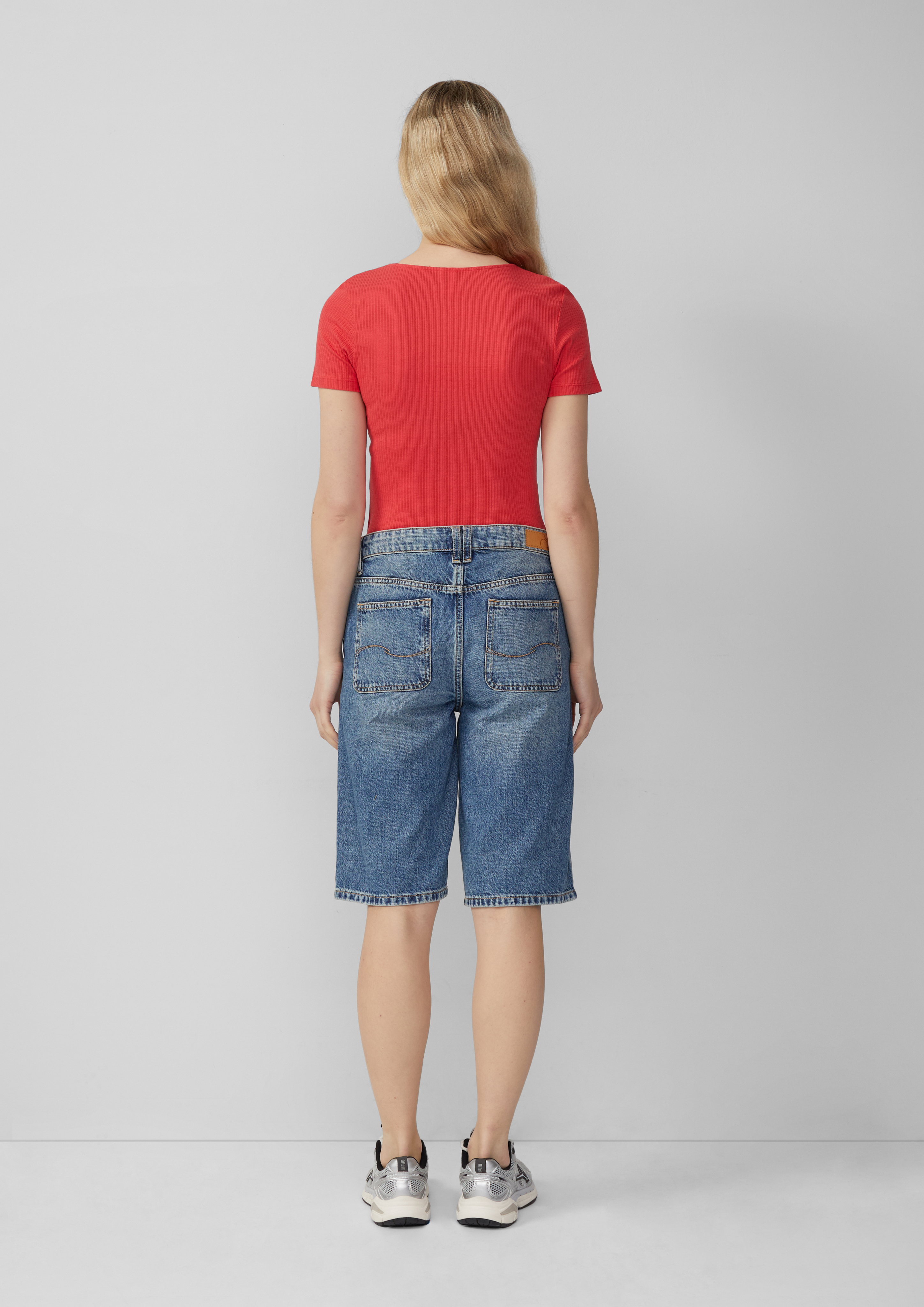 Majica in 3103, 9999 & 0100