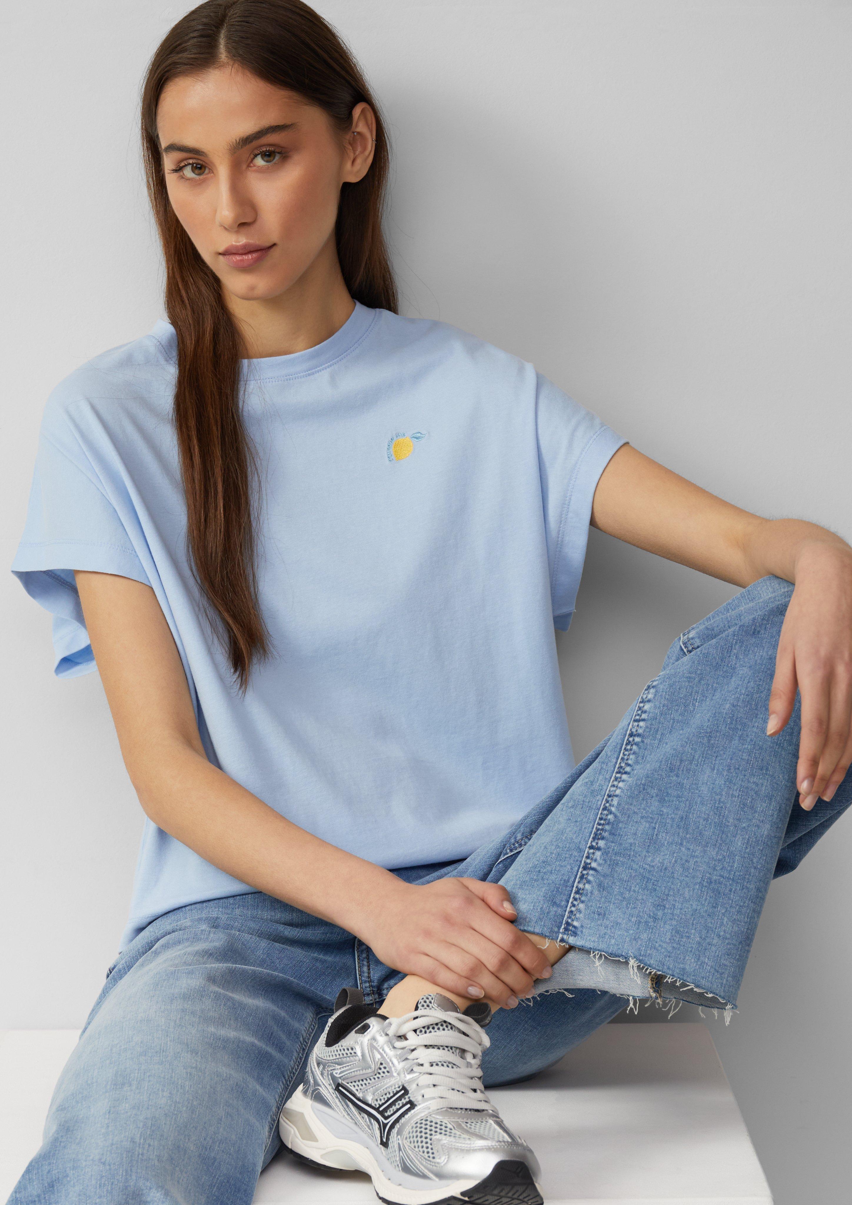 T-shirt in 5072, 9999 & 0100