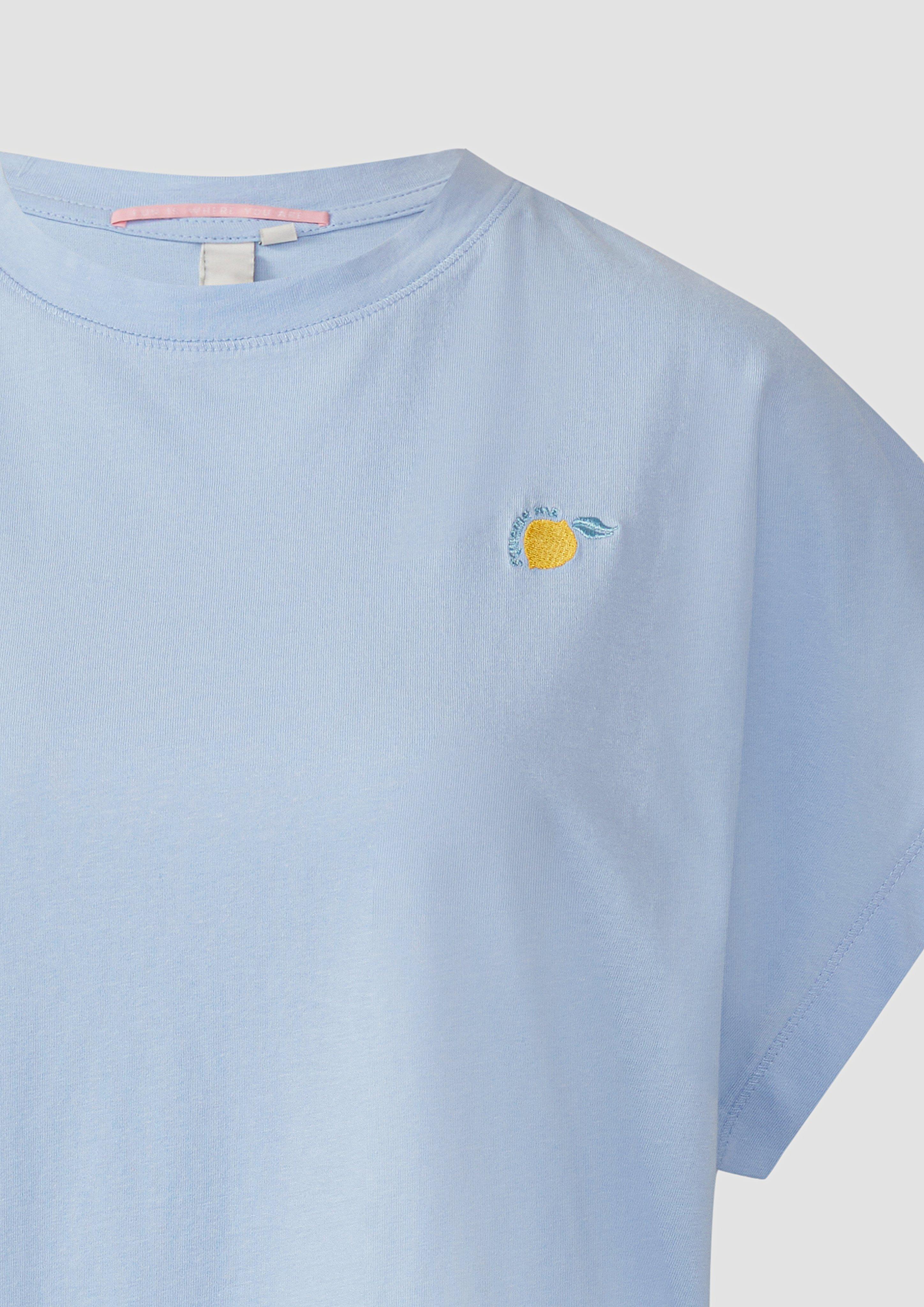 T-shirt in 5072, 9999 & 0100