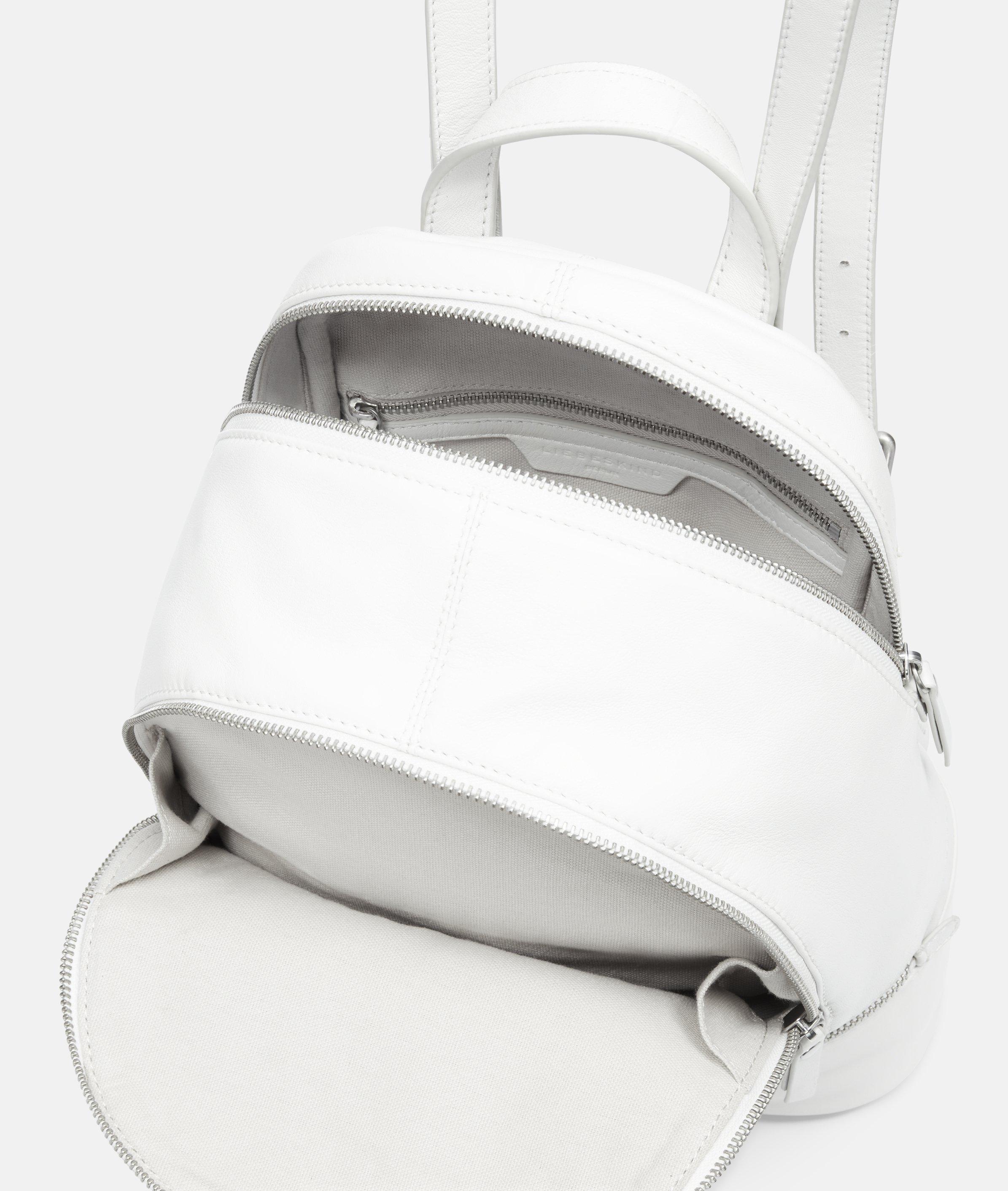 Alita Backpack M in weiß & schwarz