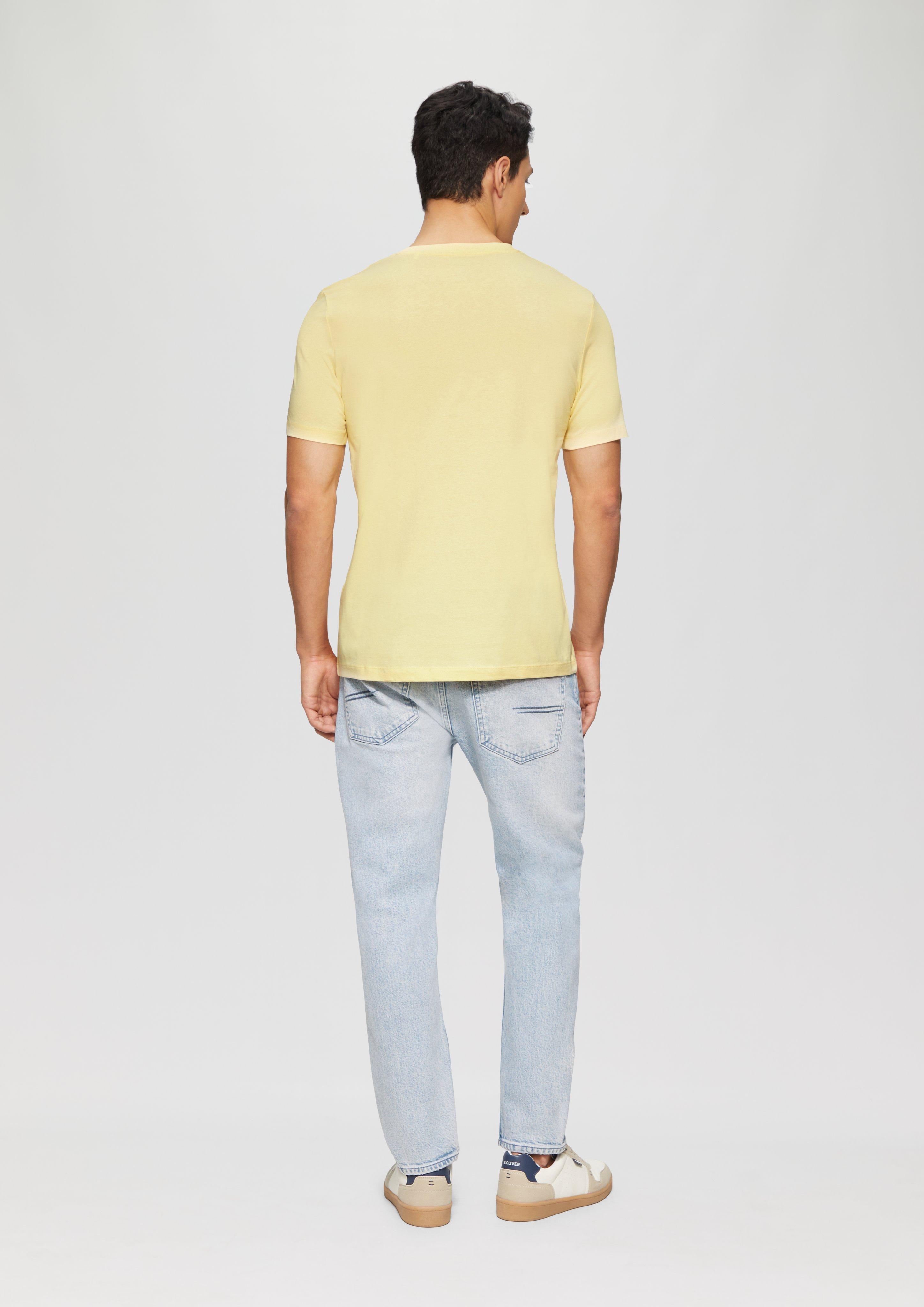 T-shirt in 1210 & 3556