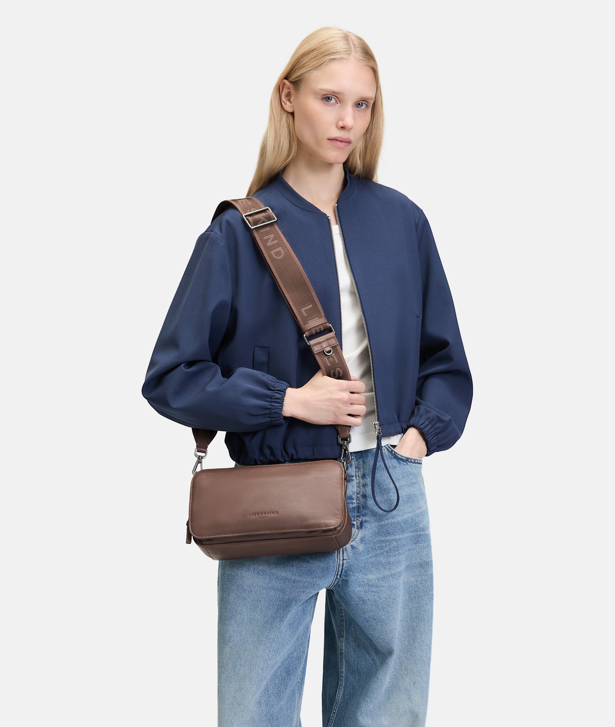 LIEBESKIND BERLIN Clarice Crossbody M